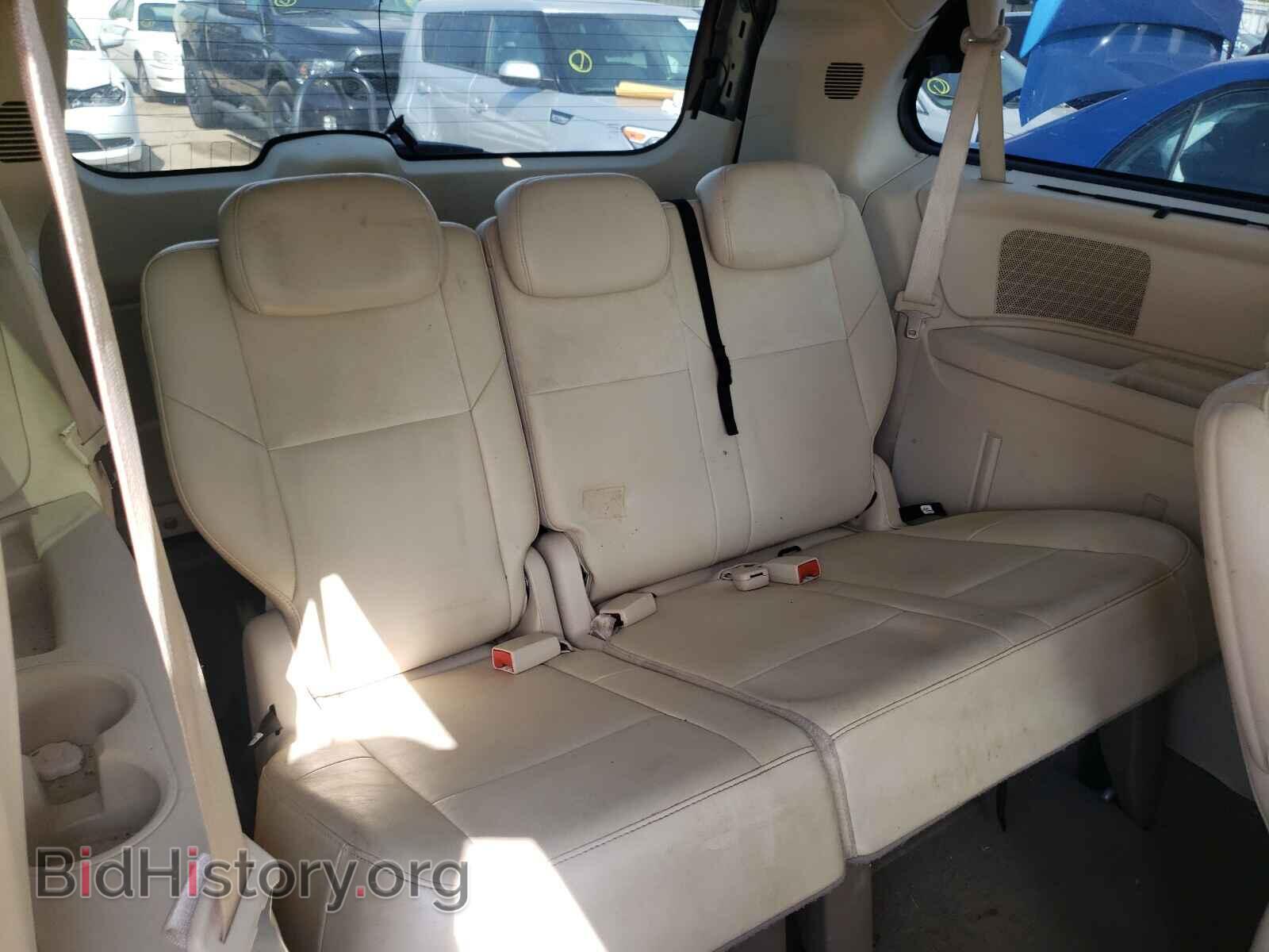 2008 CHRYSLER MINIVAN - VIN: 2A8HR64X68R689846 - Фото 9