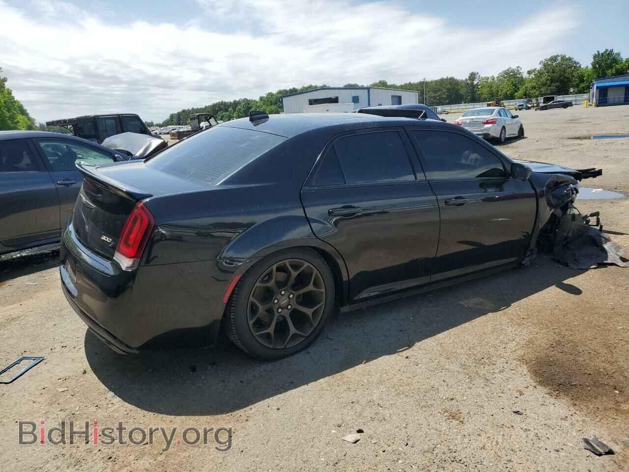 2018 CHRYSLER 300 - VIN: 2C3CCABG4JH223910 - Фото 3