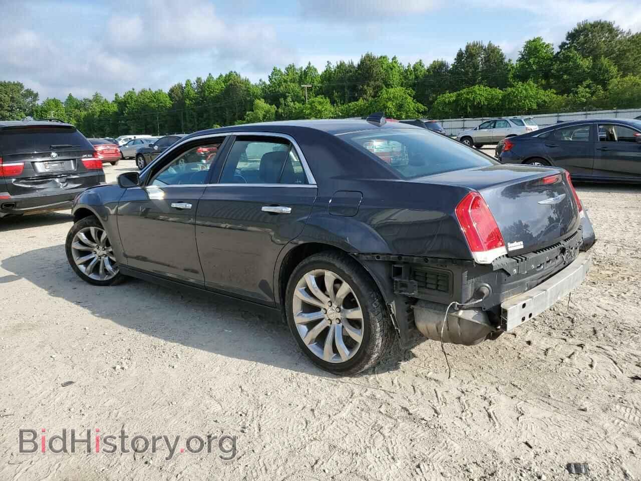 2019 CHRYSLER 300 - VIN: 2C3CCAEG7KH528475 - Фото 2