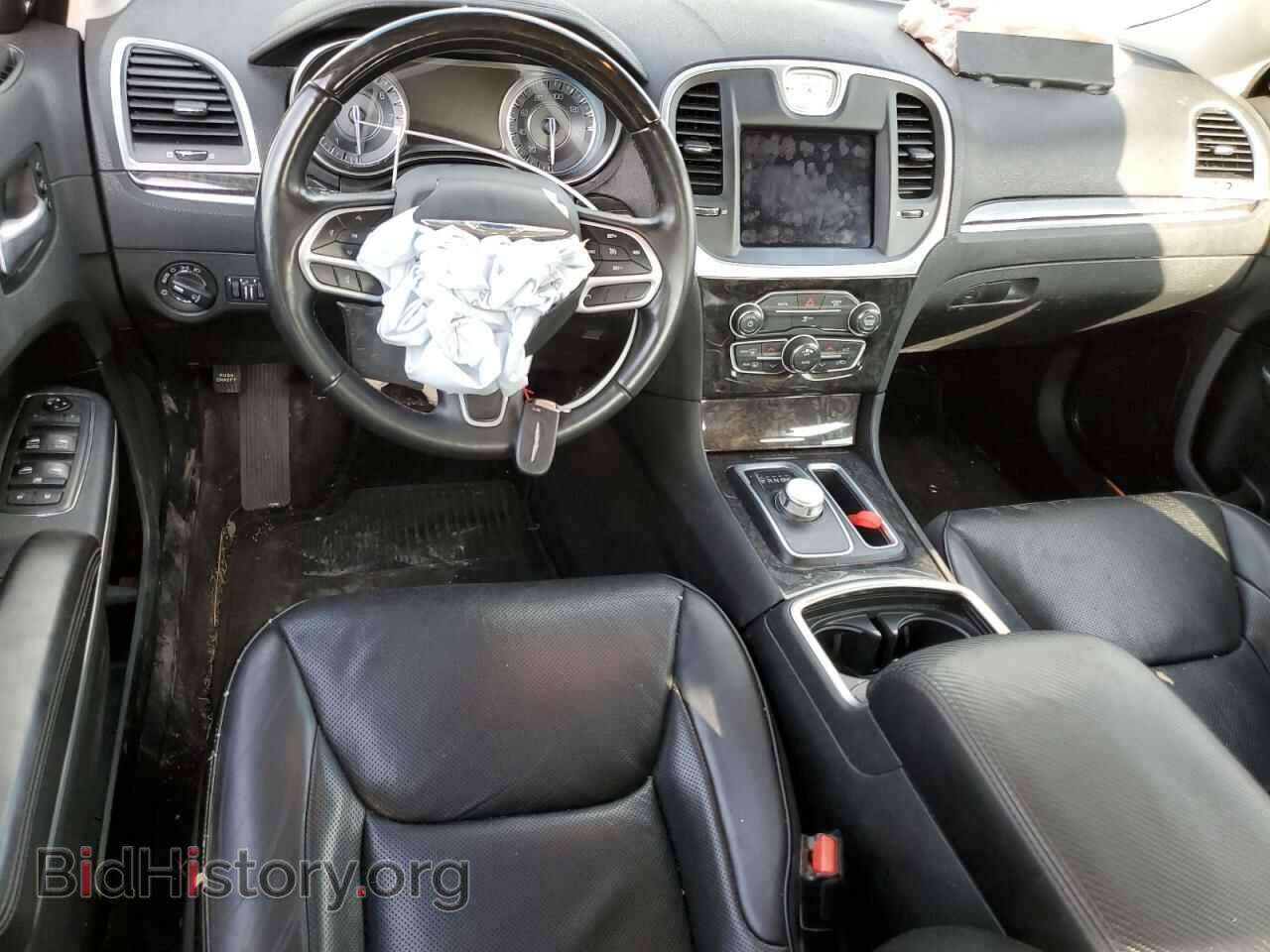 2019 CHRYSLER 300 - VIN: 2C3CCAEG7KH528475 - Фото 8