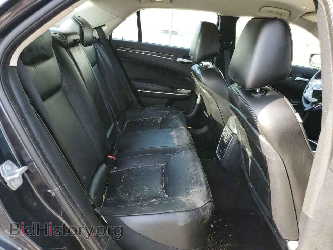 2019 CHRYSLER 300 - VIN: 2C3CCAEG7KH528475 - Фото 10