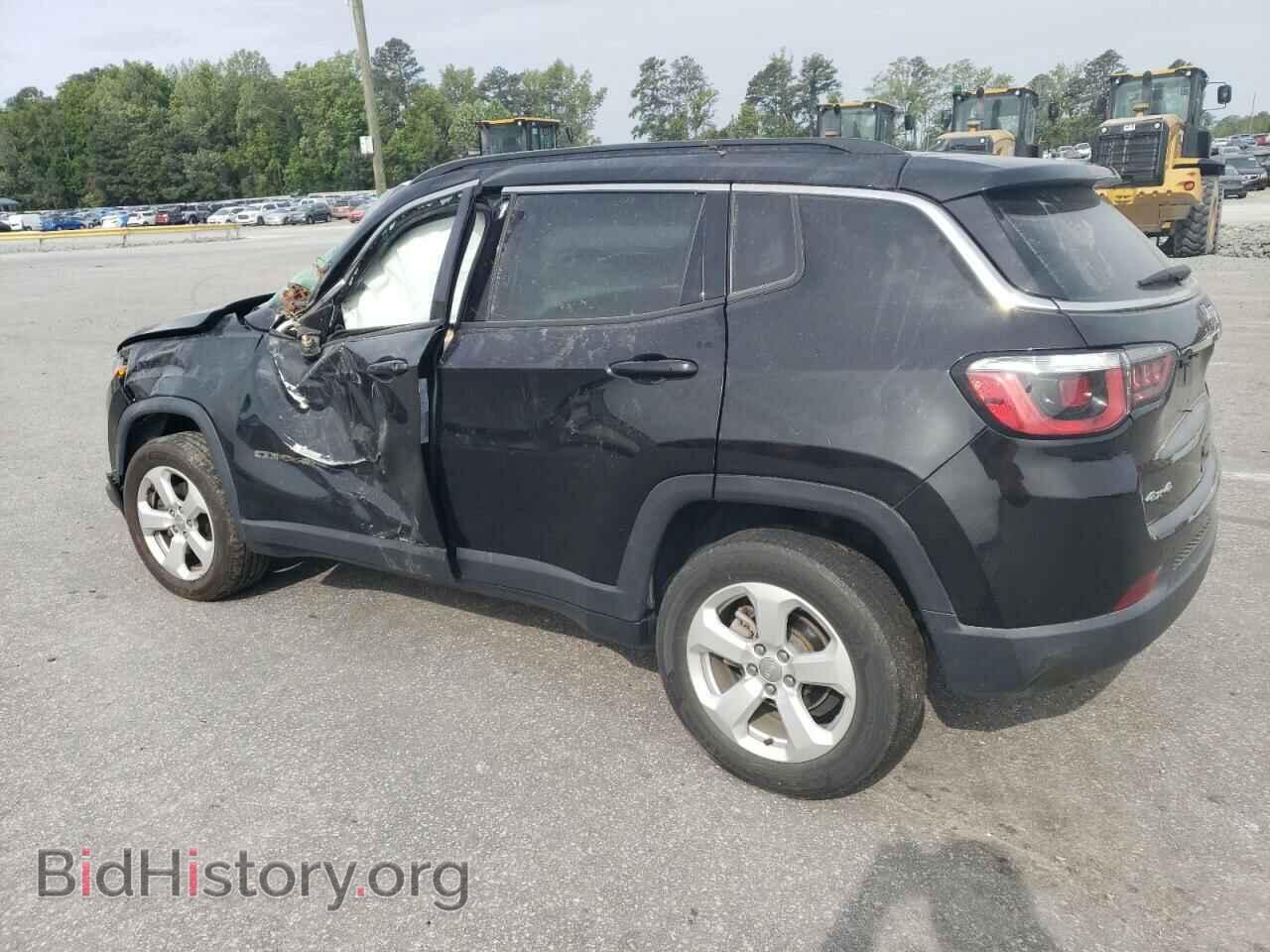 2018 JEEP COMPASS - VIN: 3C4NJDBB6JT255989 - Фото 2