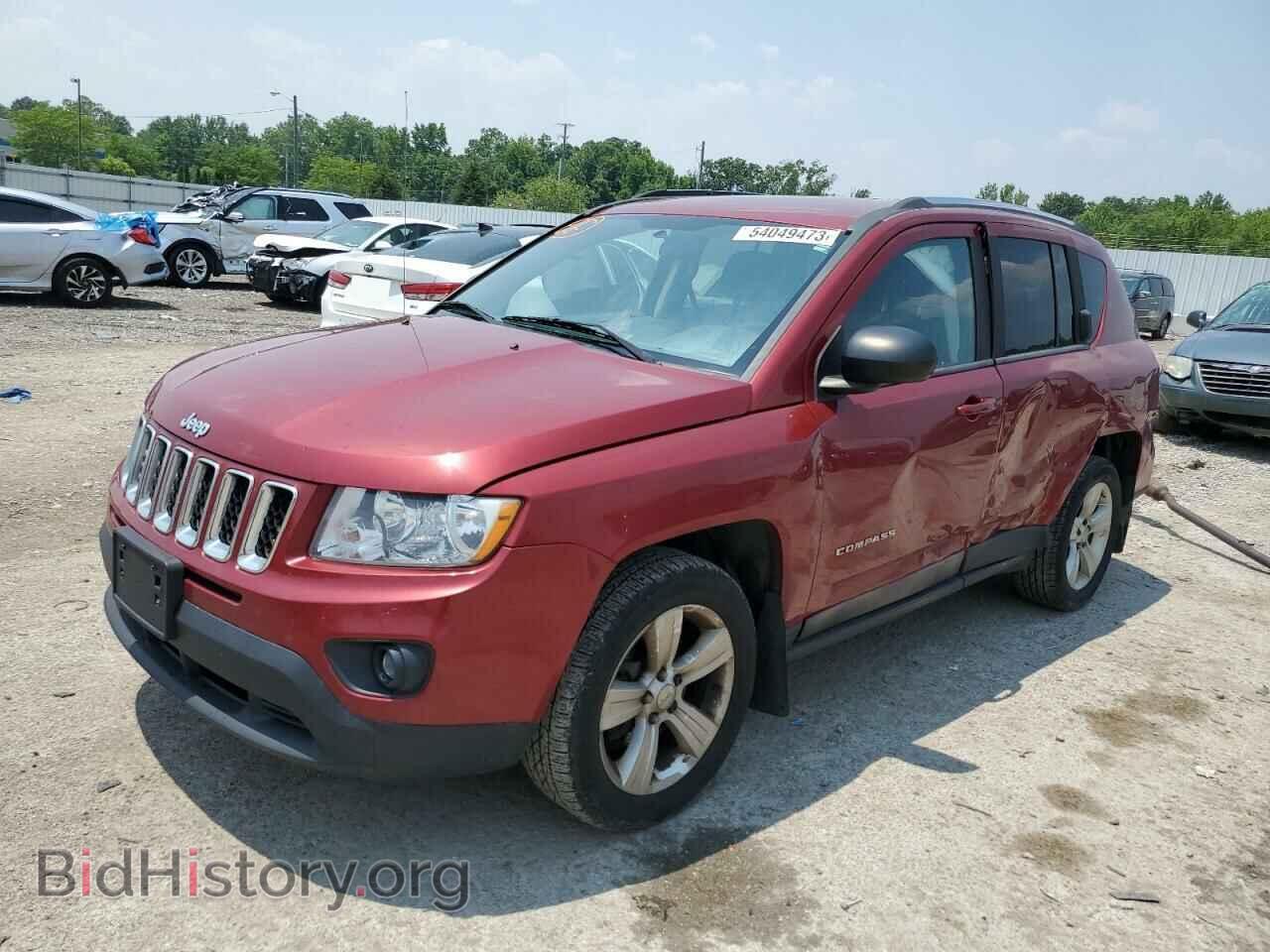 Photo 1J4NF1FB5BD134270 - JEEP COMPASS 2011