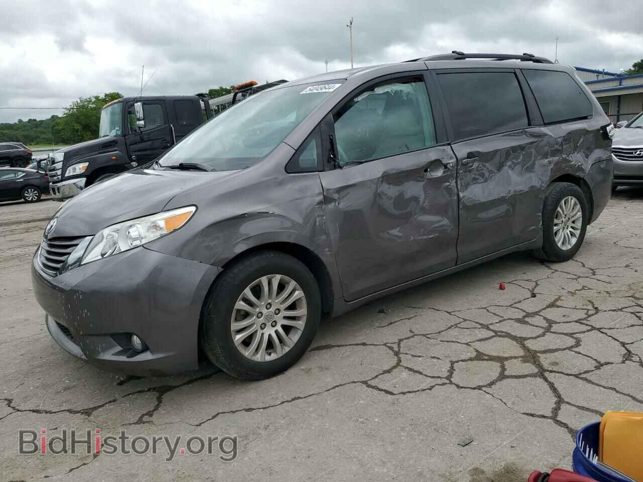 Photo 5TDYK3DC8DS339871 - TOYOTA All Models 2013