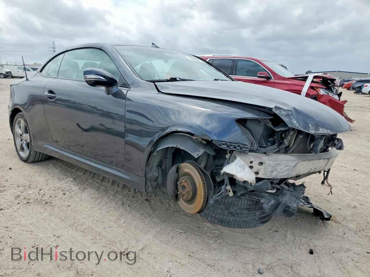 2011 LEXUS IS - VIN: JTHFE2C29B2505352 - Photo 4