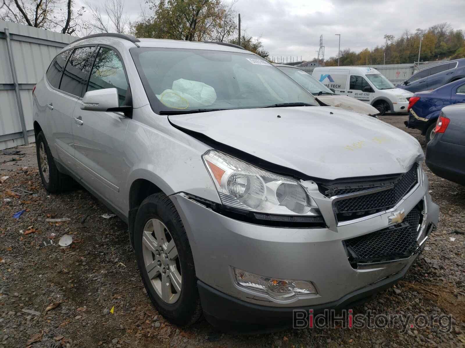 Photo 1GNKVGED6BJ412992 - CHEVROLET TRAVERSE 2011