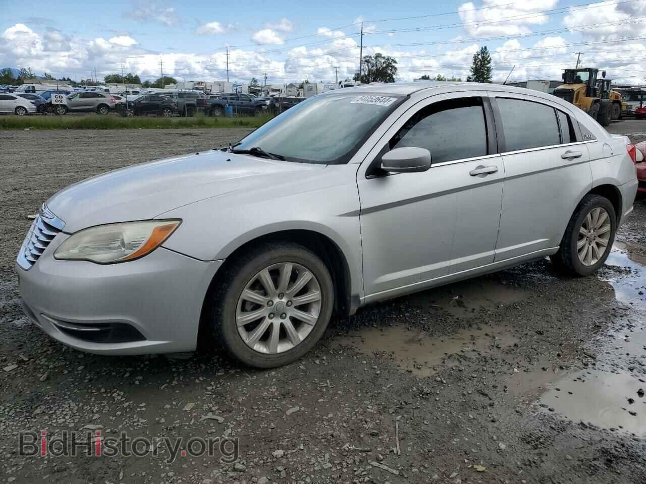 Photo 1C3BC1FB0BN531322 - CHRYSLER 200 2011