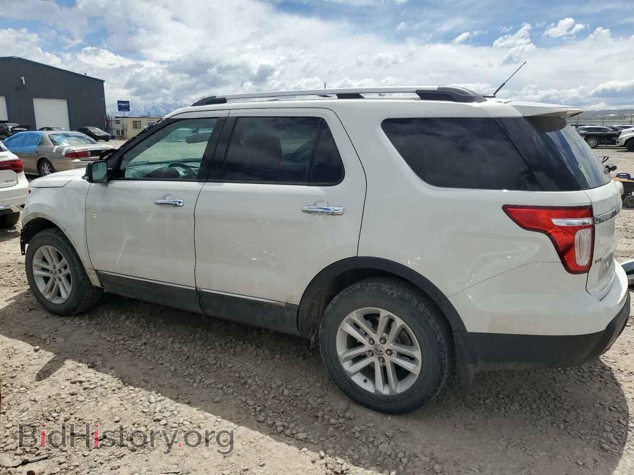 2011 FORD EXPLORER - VIN: 1FMHK8D8XBGA58862 - Photo 2