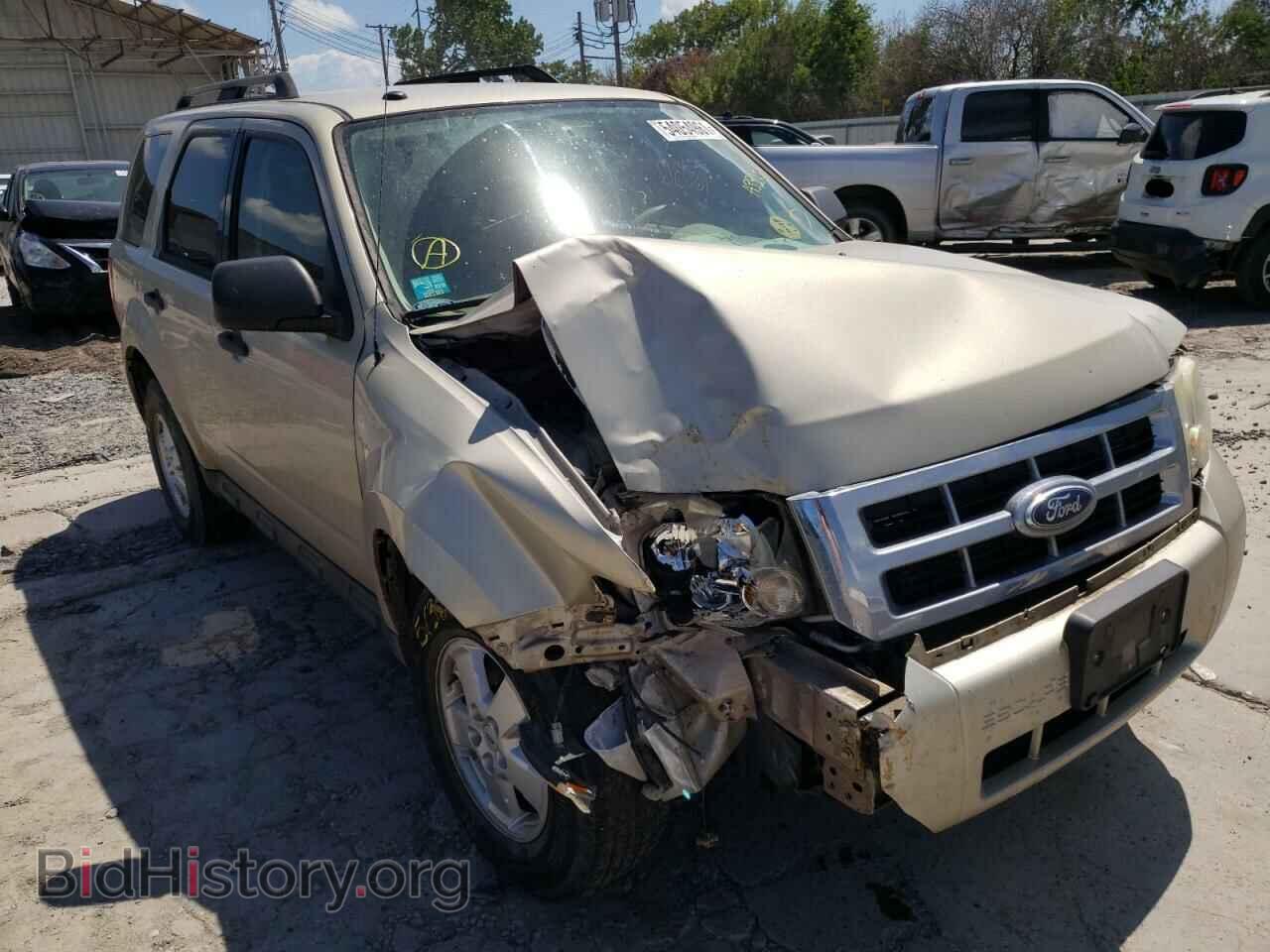 Фотография 1FMCU0D71BKA33021 - FORD ESCAPE 2011