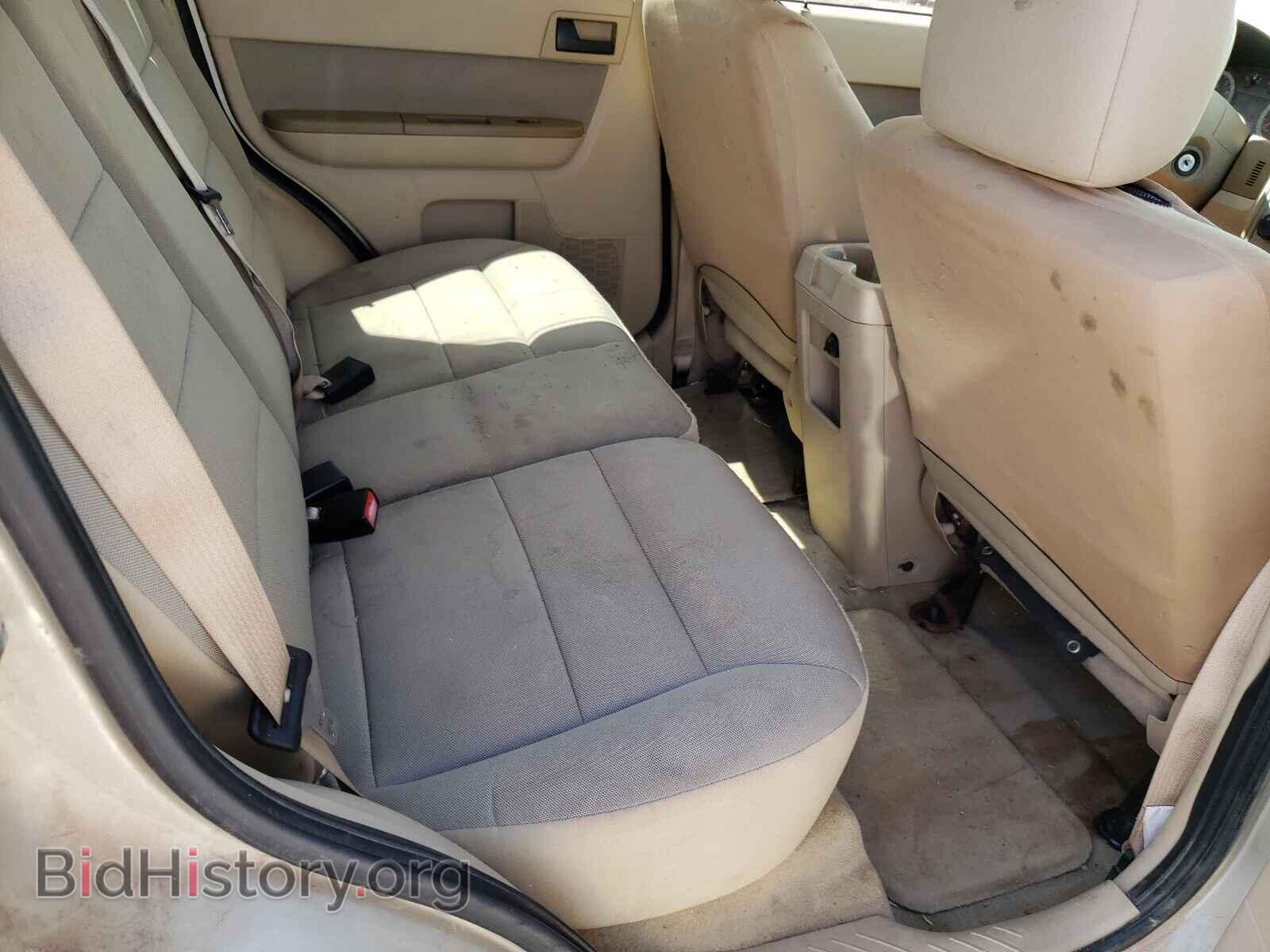 2011 FORD ESCAPE - VIN: 1FMCU0D71BKA33021 - Фото 6