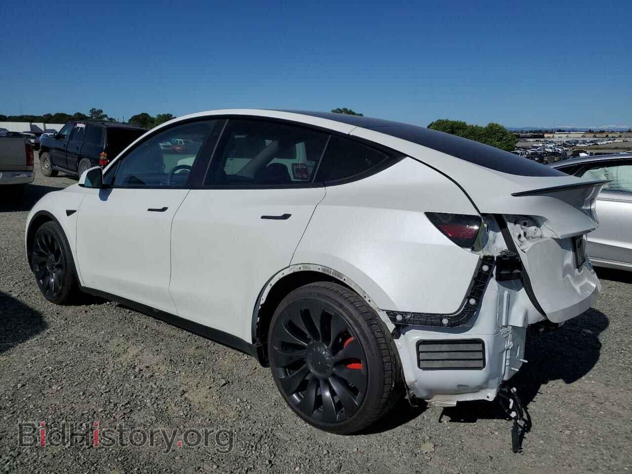 2022 TESLA MODEL Y - VIN: 7SAYGDEF8NF408504 - Фото 2