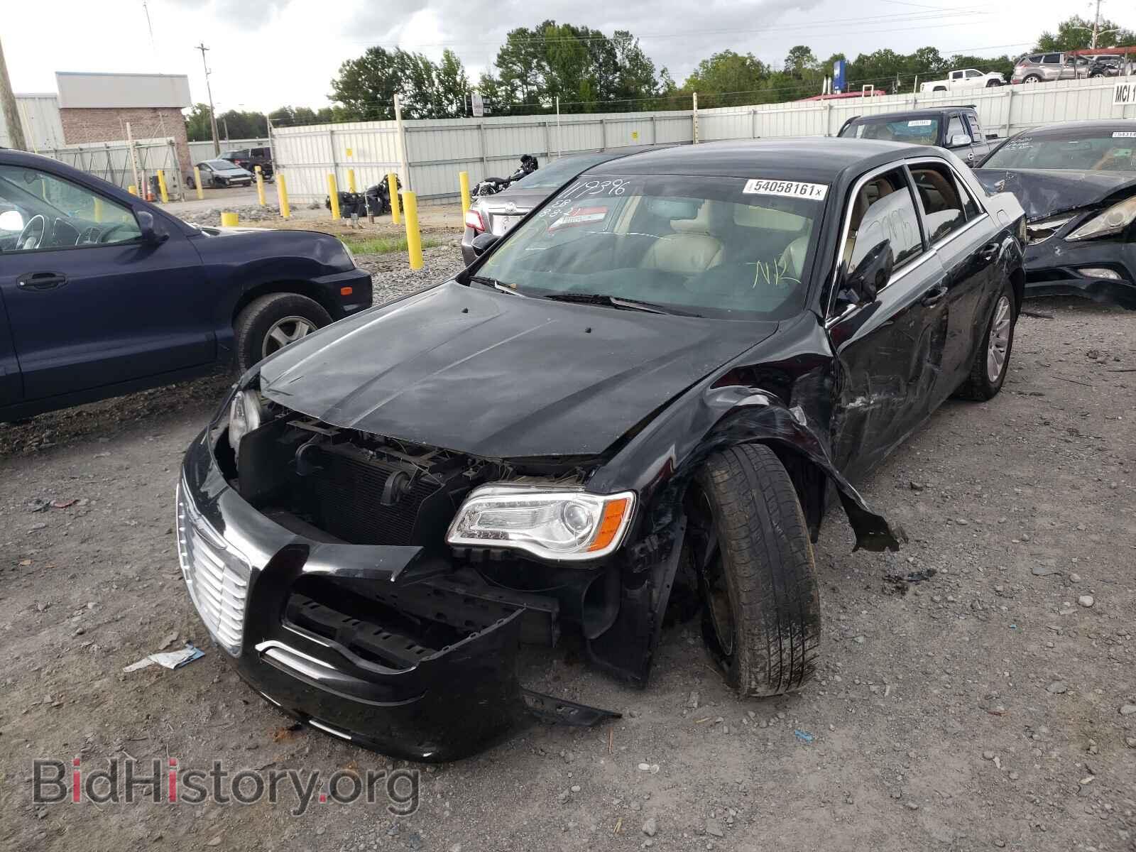 2014 CHRYSLER 300 - VIN: 2C3CCAAG6EH136405 - Фото 2