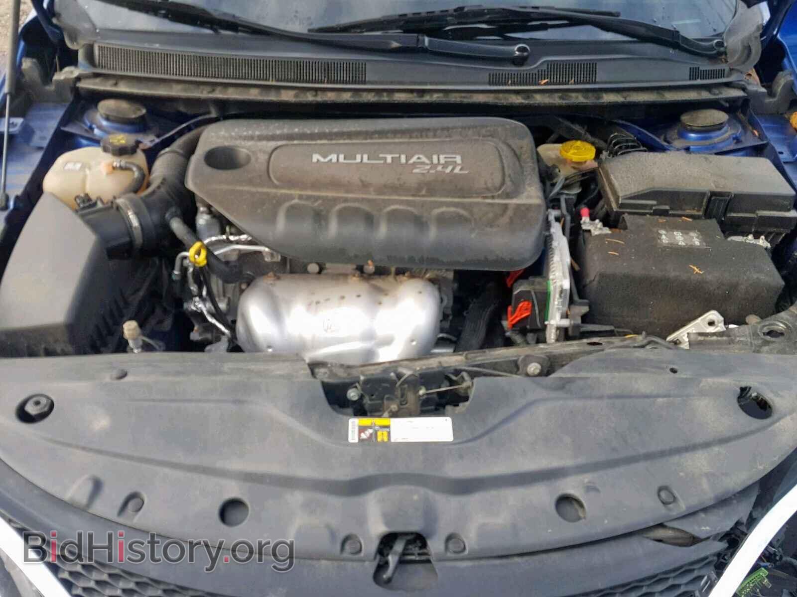 2016 CHRYSLER 200 - VIN: 1C3CCCAB8GN164734 - Фото 7