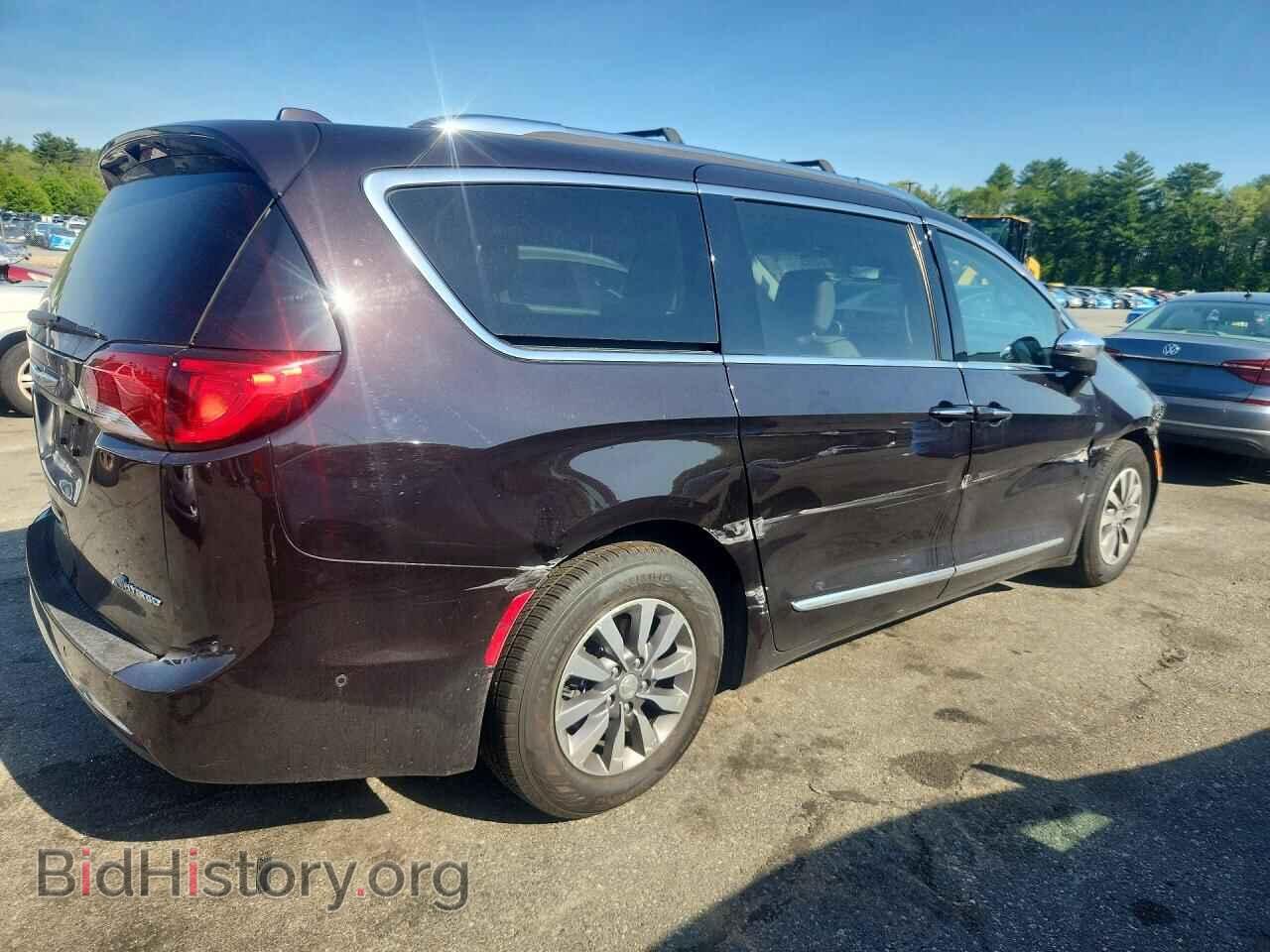 2019 CHRYSLER PACIFICA - VIN: 2C4RC1N7XKR668746 - Фото 3