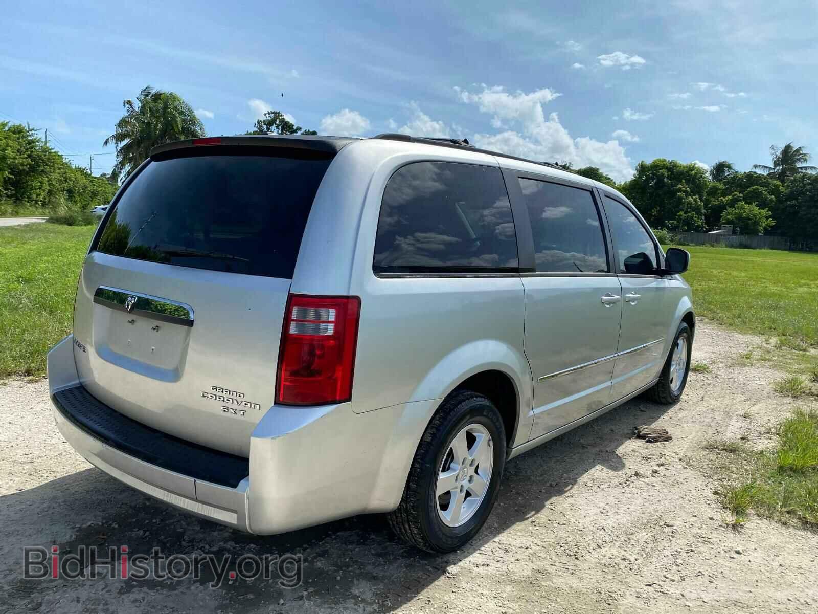 2010 DODGE CARAVAN - VIN: 2D4RN5D18AR461790 - Фото 4
