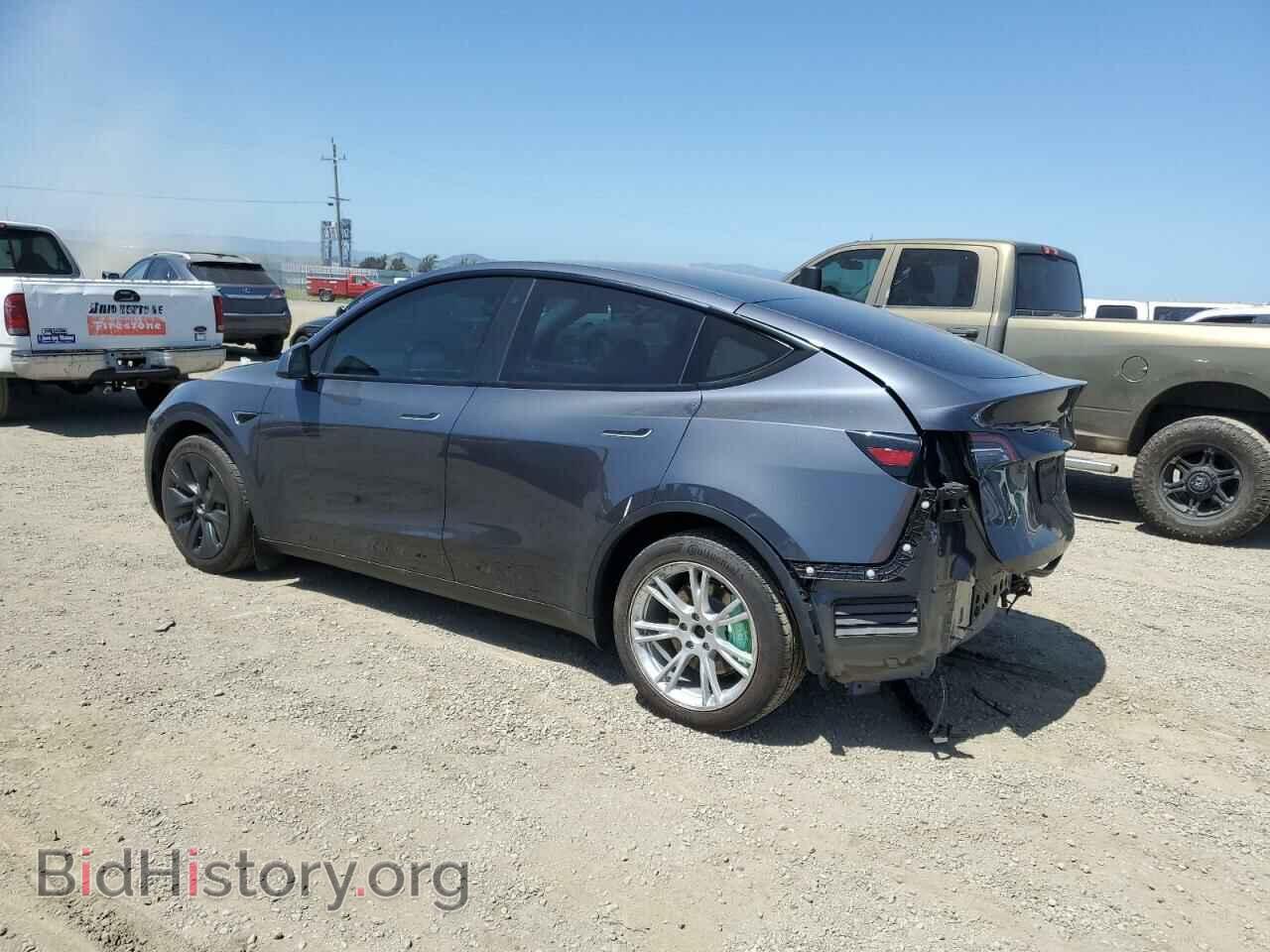 2022 TESLA MODEL Y - VIN: 7SAYGDEE2NF354057 - Фото 2