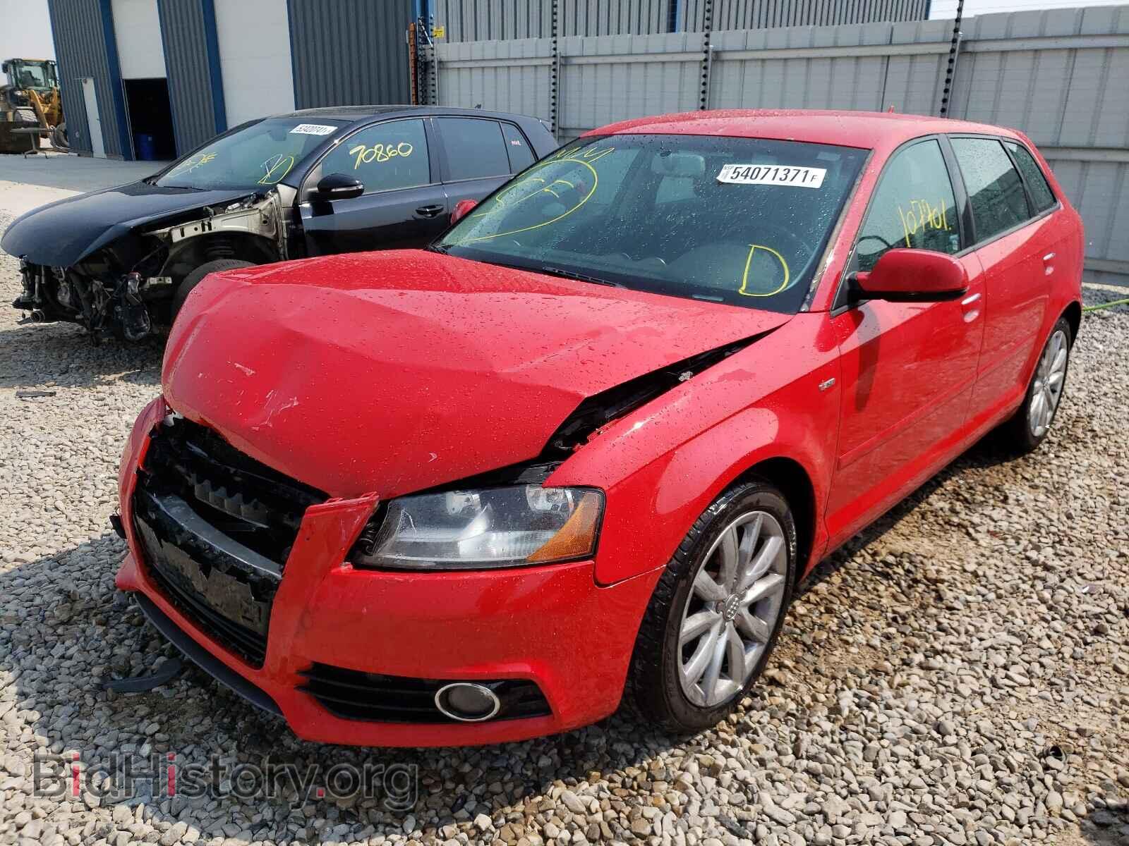 2011 AUDI A3 - VIN: WAUBJBFM2BA045740 - Фото 2