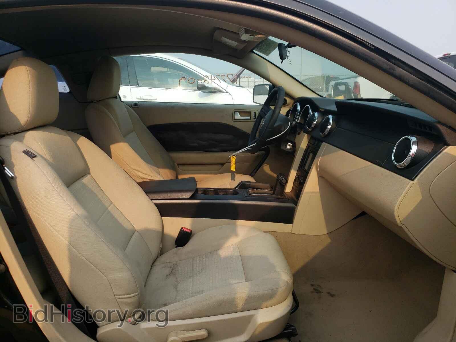 2009 FORD MUSTANG - VIN: 1ZVHT80N095141877 - Фото 5