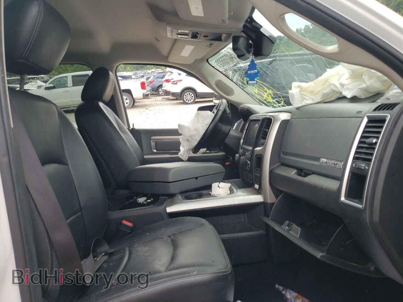 2017 RAM 1500 - VIN: 3C6RR7LTXHG614063 - Фото 5