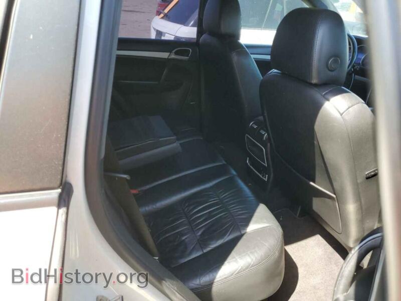 2010 Porsche CAYENNE (VIN WP1AD2AP8ALA61126) — photo 11 of 13