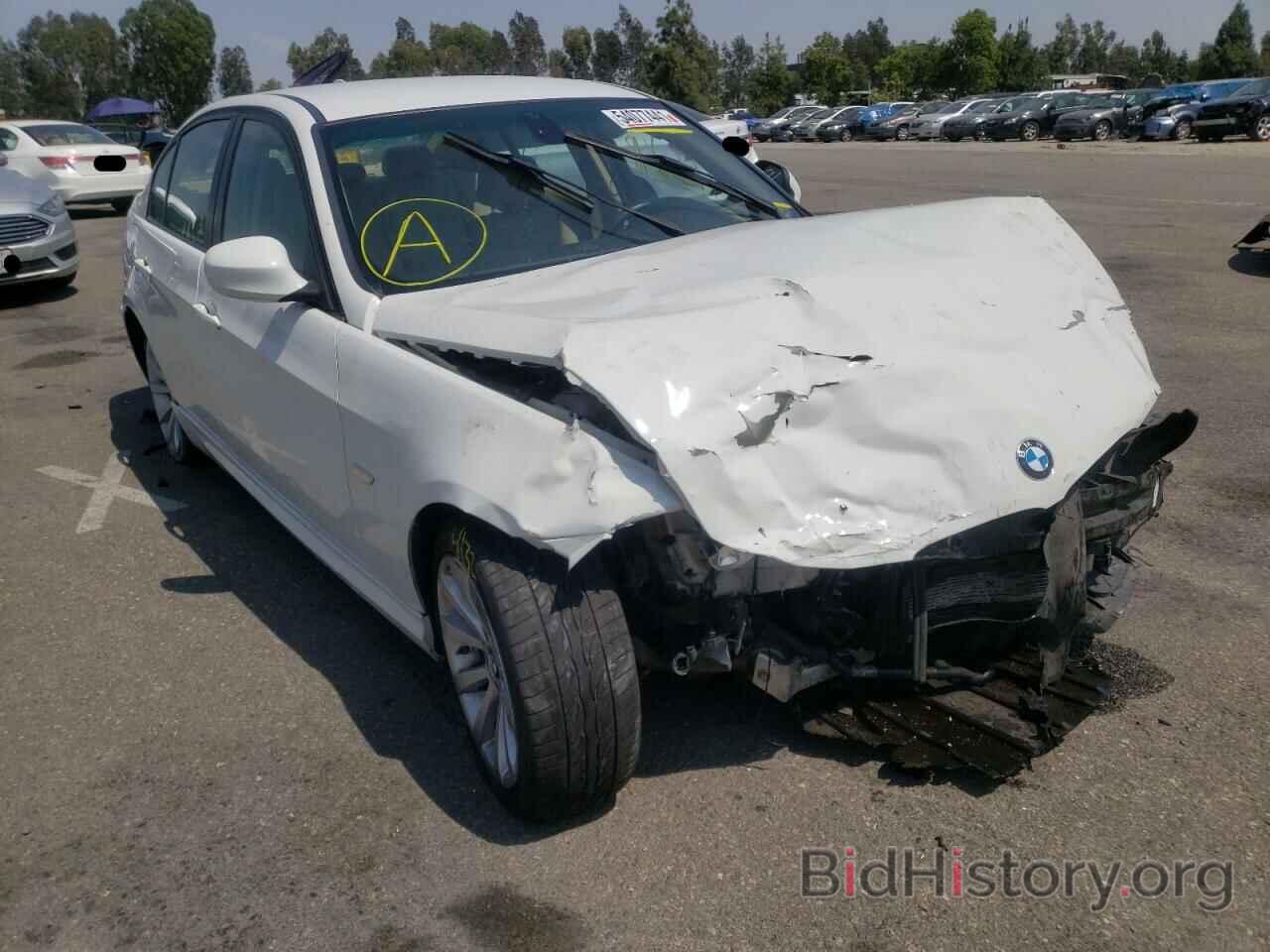 Photo WBAPH7G51BNM58523 - BMW 3 SERIES 2011