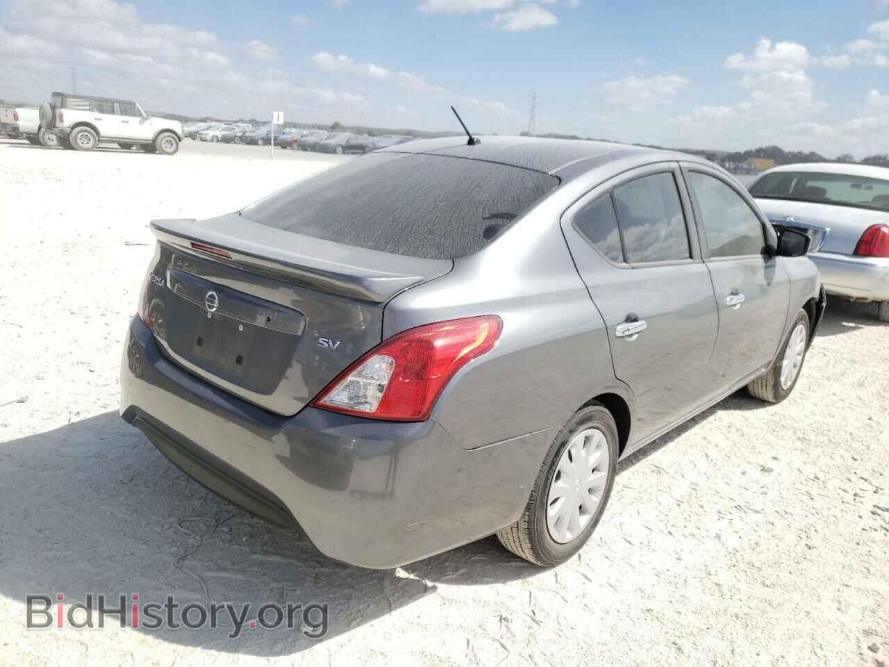 2019 NISSAN VERSA - VIN: 3N1CN7AP3KL877190 - Фото 4