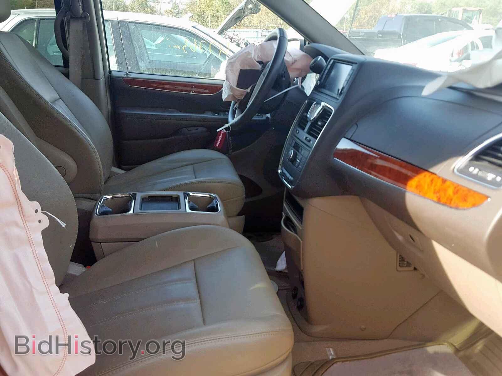 2016 CHRYSLER TOWN & COU - VIN: 2C4RC1BG5GR283865 - Фото 5