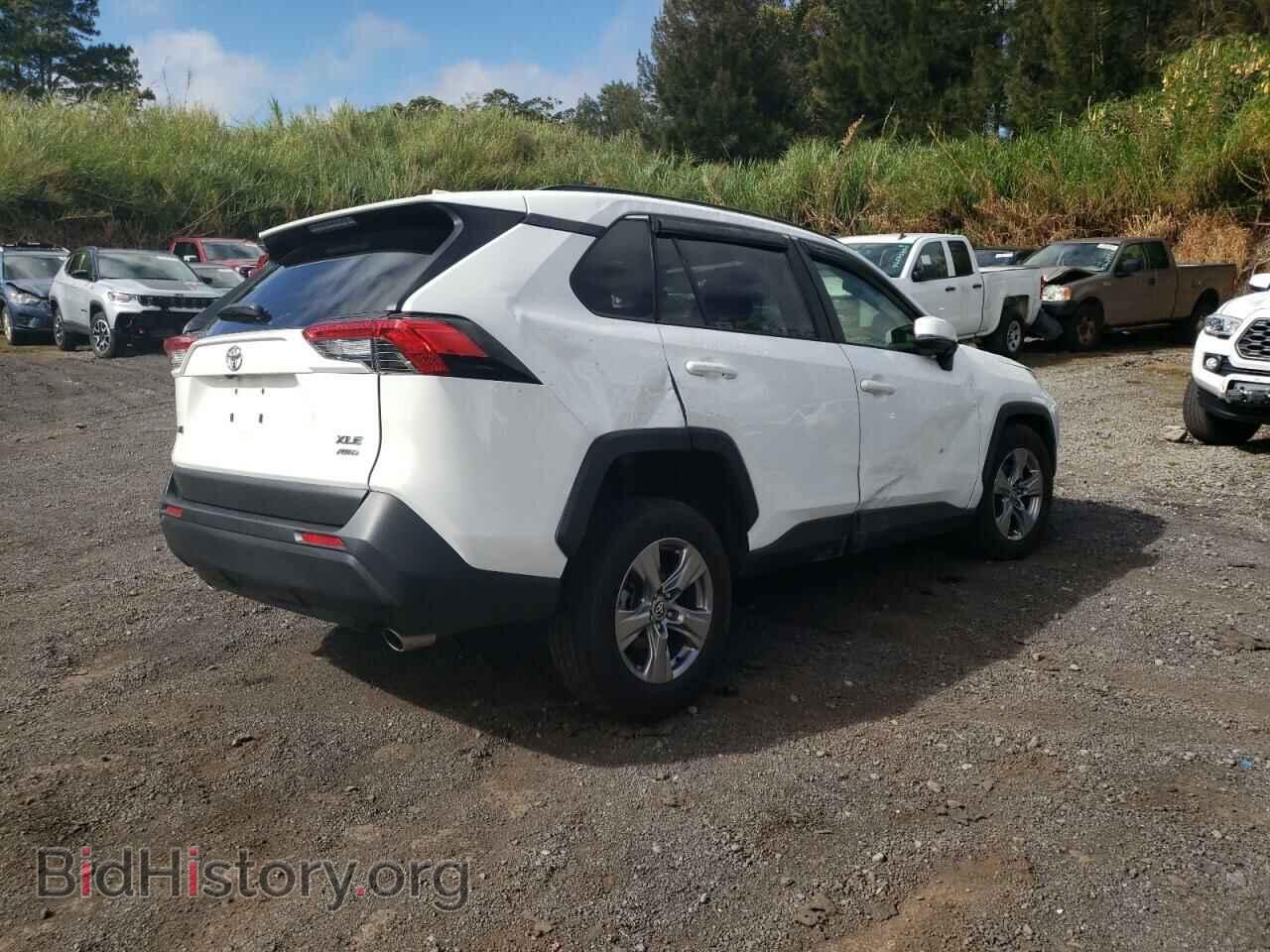 2023 TOYOTA RAV4 - VIN: JTMP1RFVXPD101164 - Фото 3