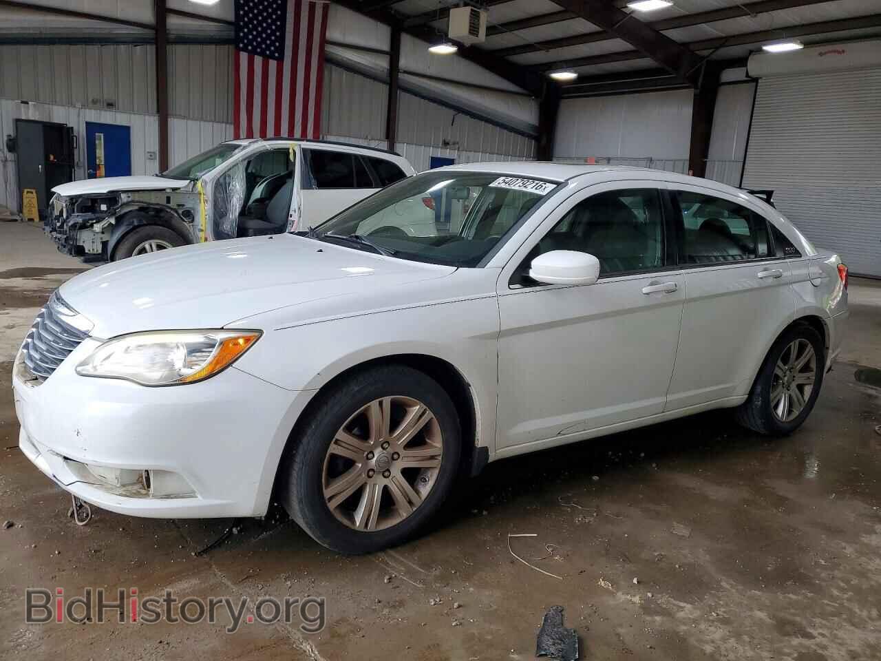 Photo 1C3BC1FBXBN623473 - CHRYSLER 200 2011