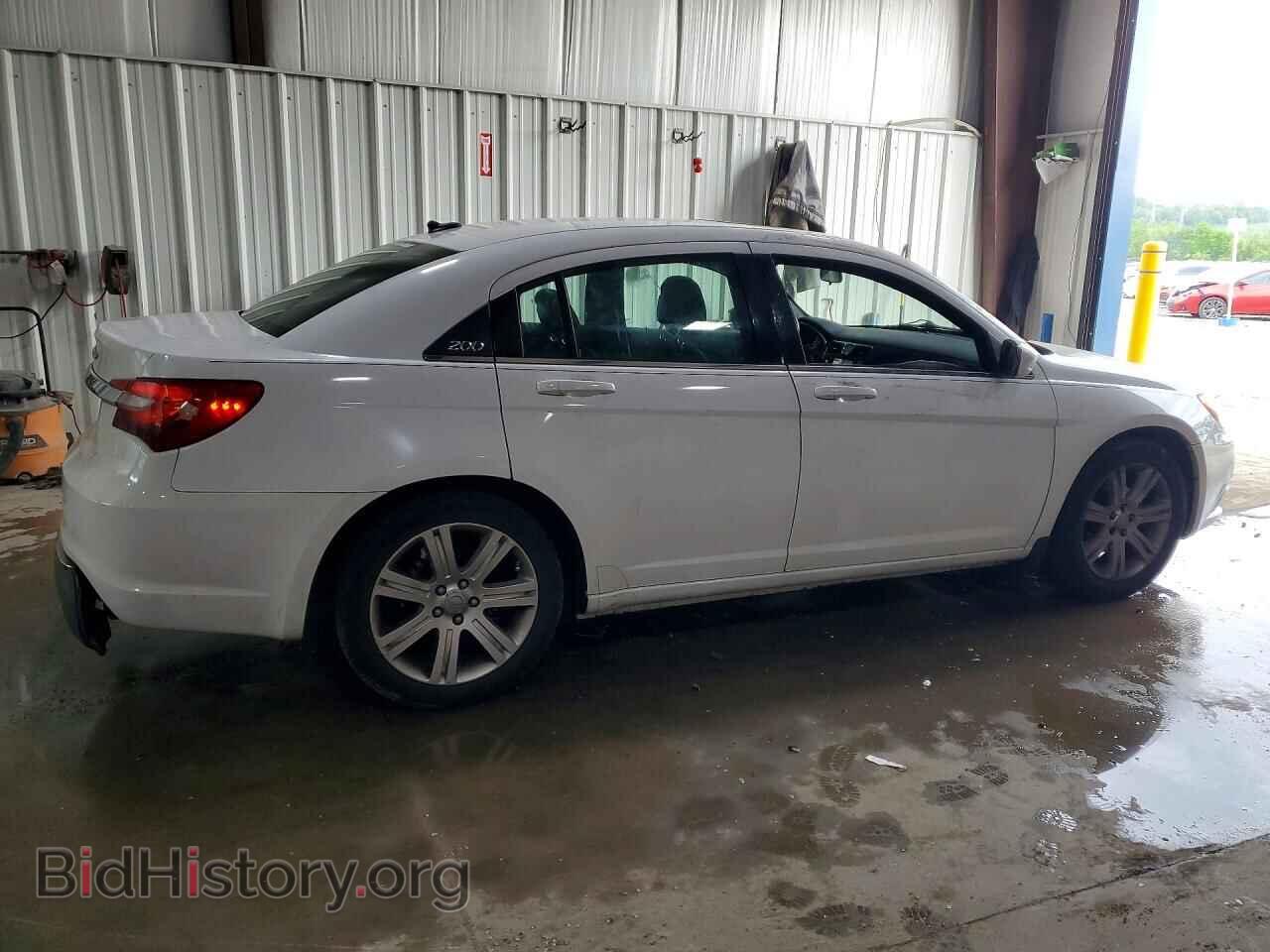 2011 CHRYSLER 200 - VIN: 1C3BC1FBXBN623473 - Photo 3
