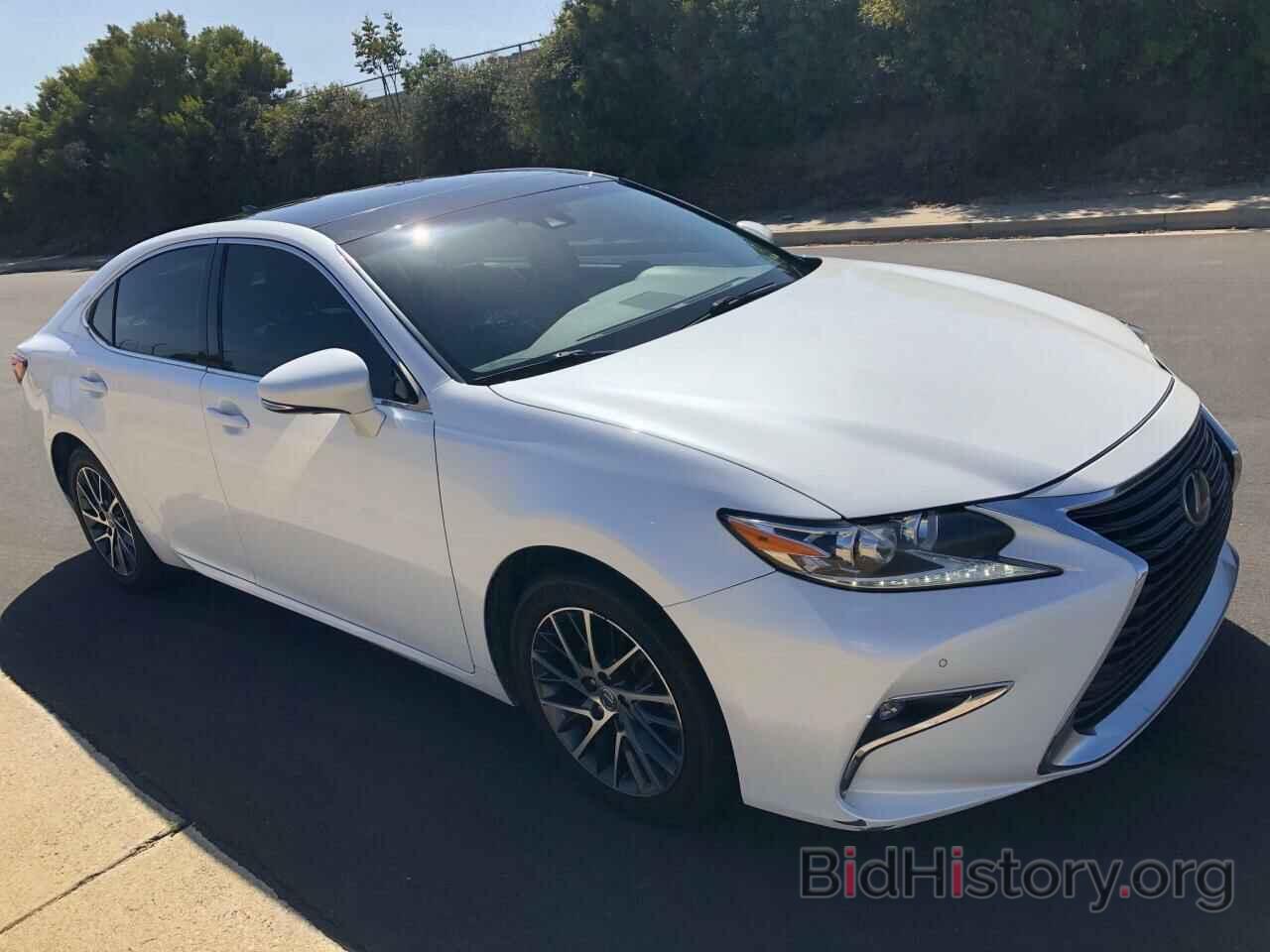 Photo JTHBK1GG1G2240134 - LEXUS ES350 2016