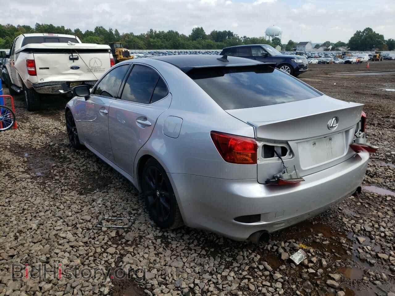 2011 LEXUS IS - VIN: JTHCF5C28B5052132 - Photo 3