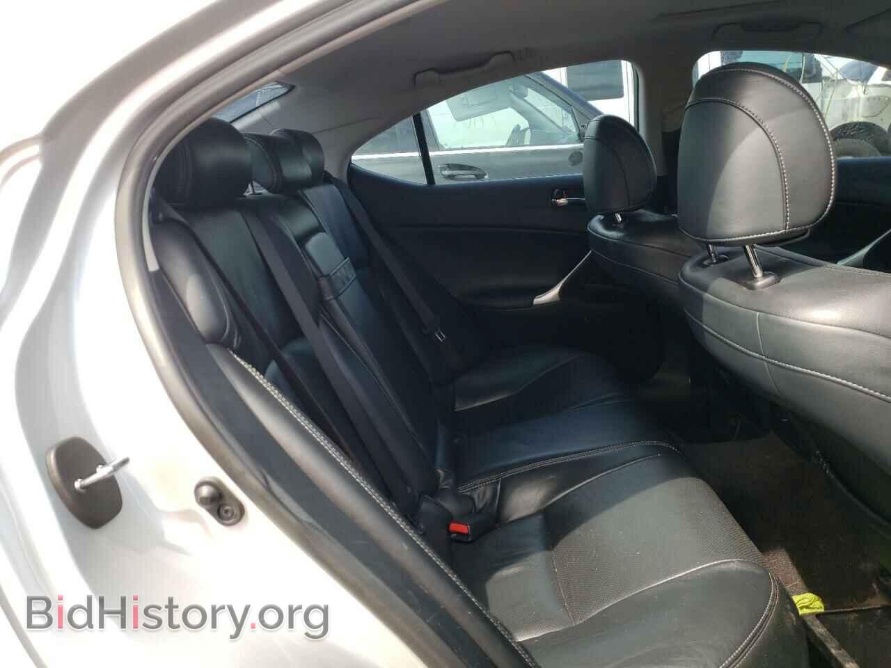 2011 LEXUS IS - VIN: JTHCF5C28B5052132 - Photo 6