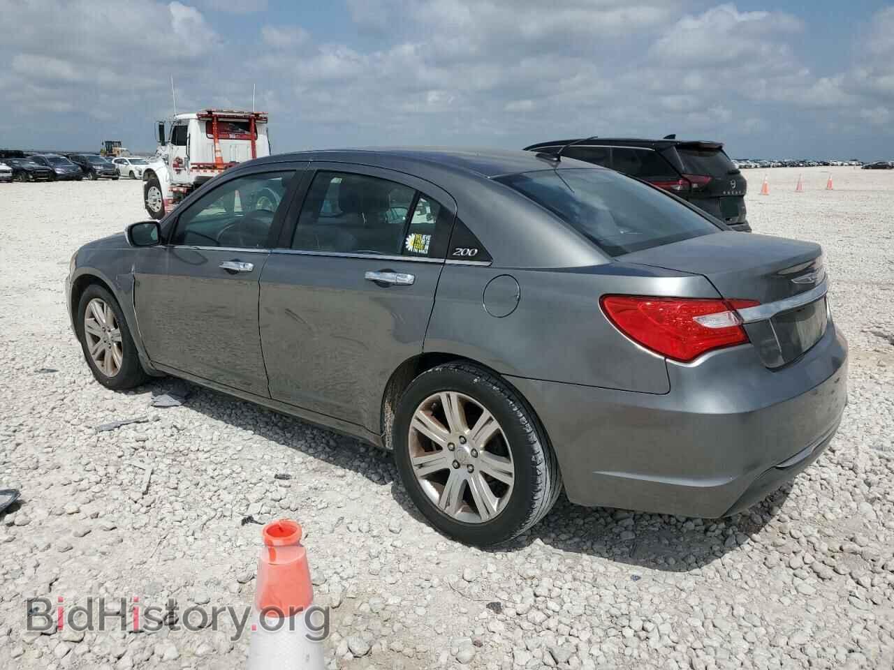 2013 CHRYSLER 200 - VIN: 1C3CCBABXDN622554 - Фото 2