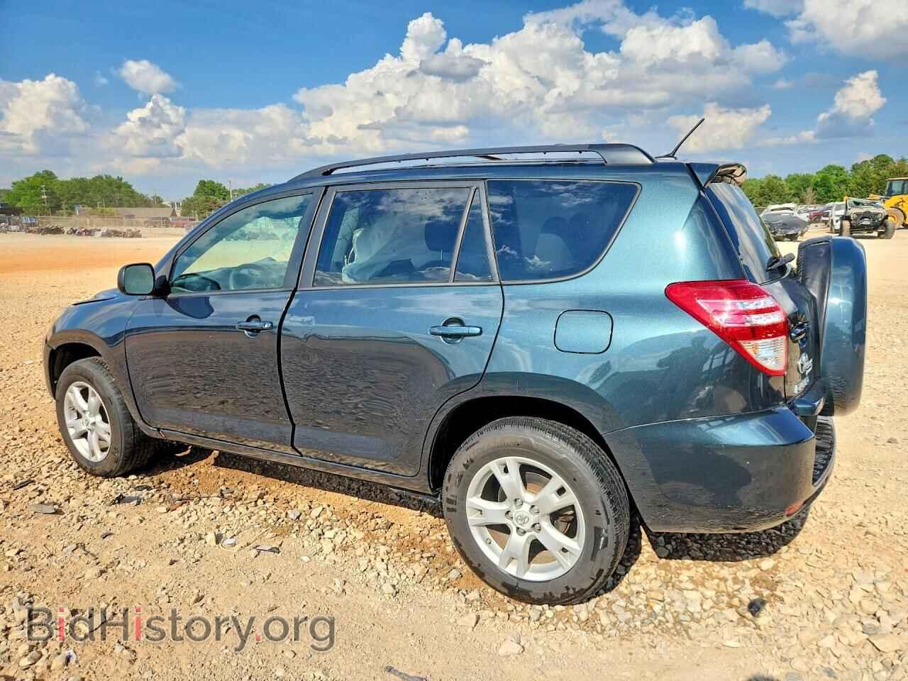 2011 TOYOTA RAV4 - VIN: 2T3BF4DVXBW177111 - Фото 2