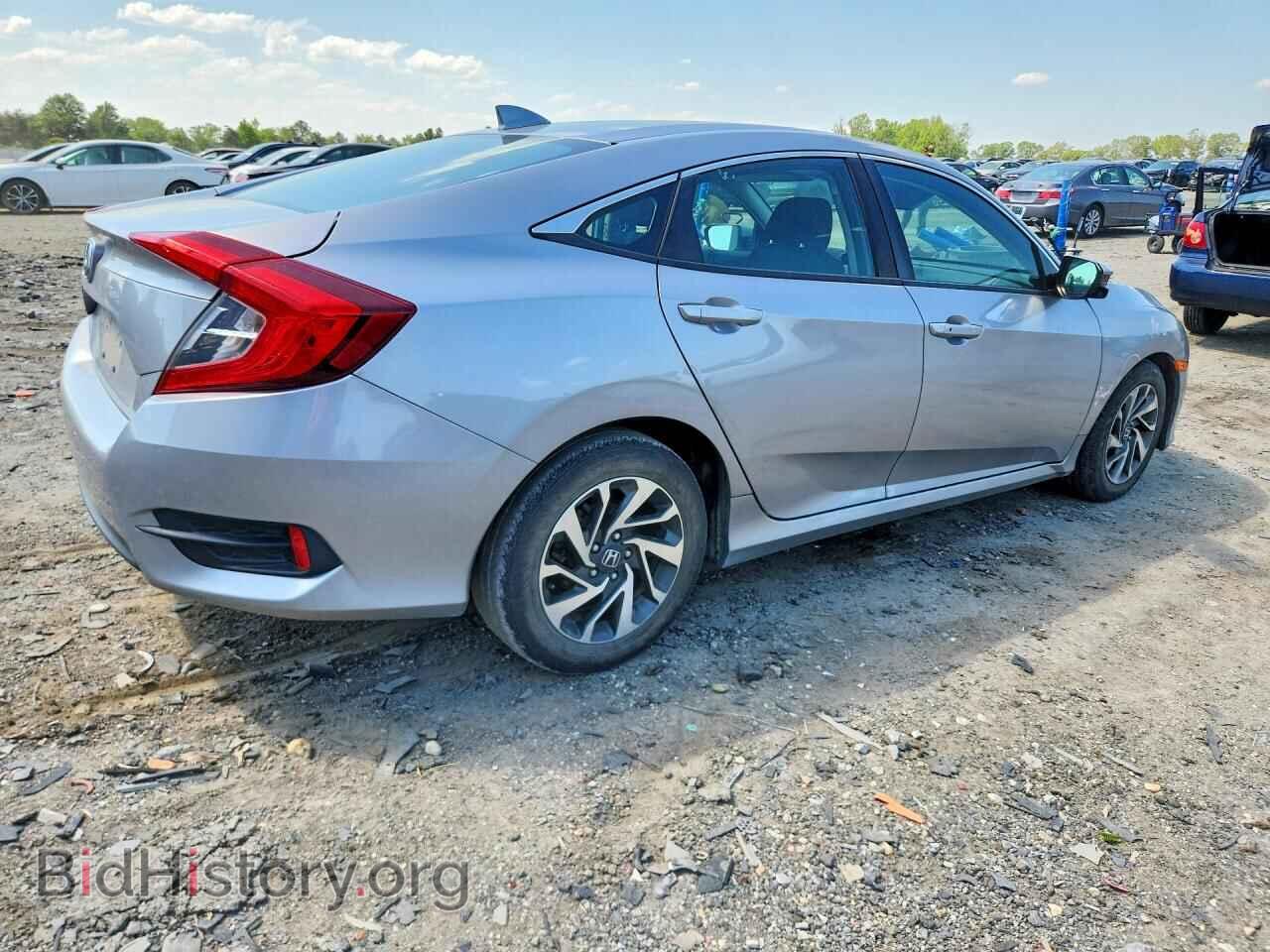 2018 HONDA CIVIC - VIN: 2HGFC2F76JH520834 - Фото 3