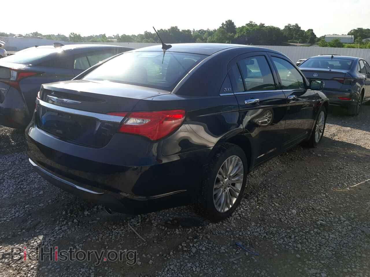 2011 CHRYSLER 200 - VIN: 1C3BC2FG5BN607201 - Фото 4