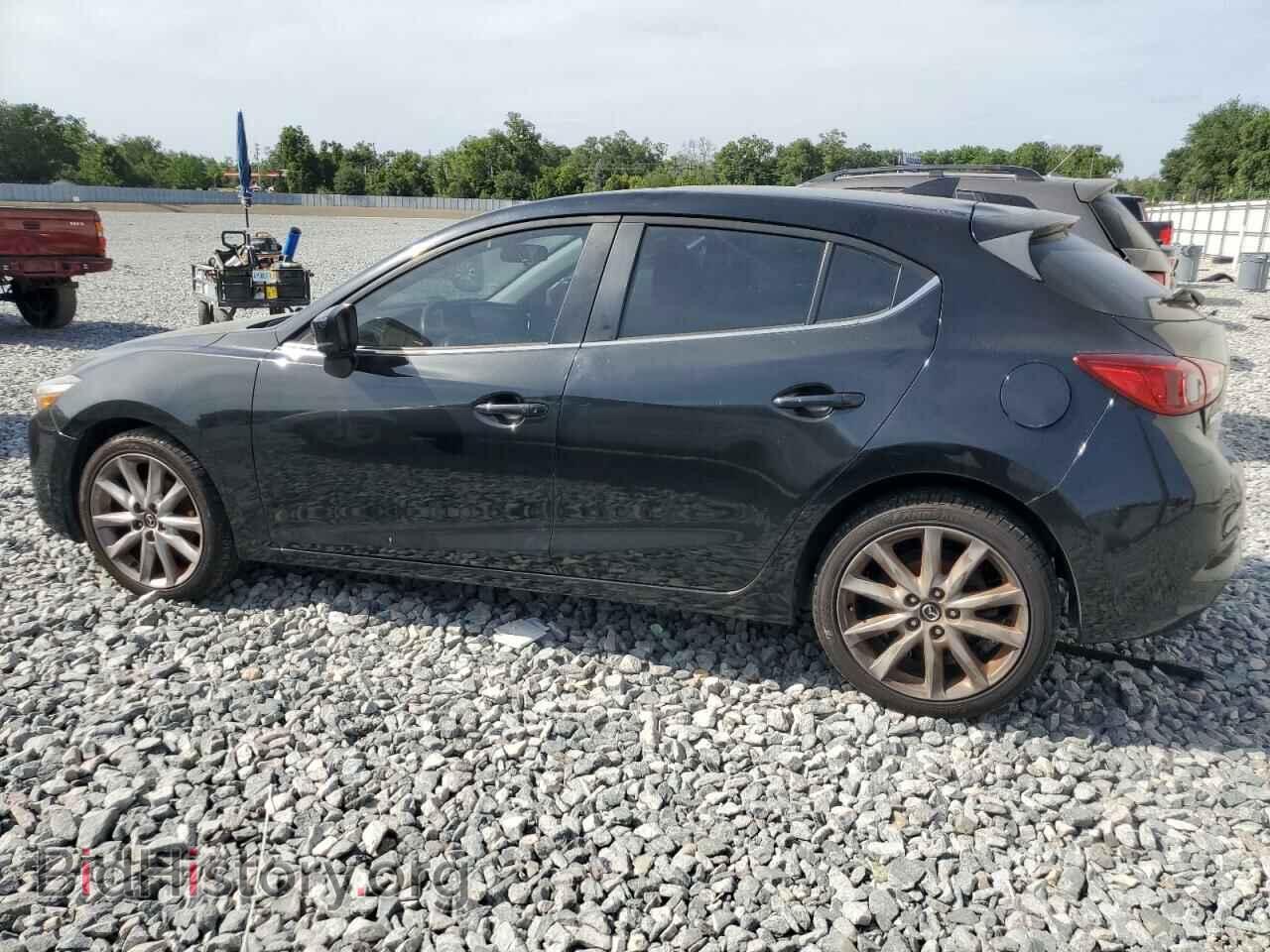 2017 MAZDA 3 - VIN: 3MZBN1M36HM132500 - Фото 2