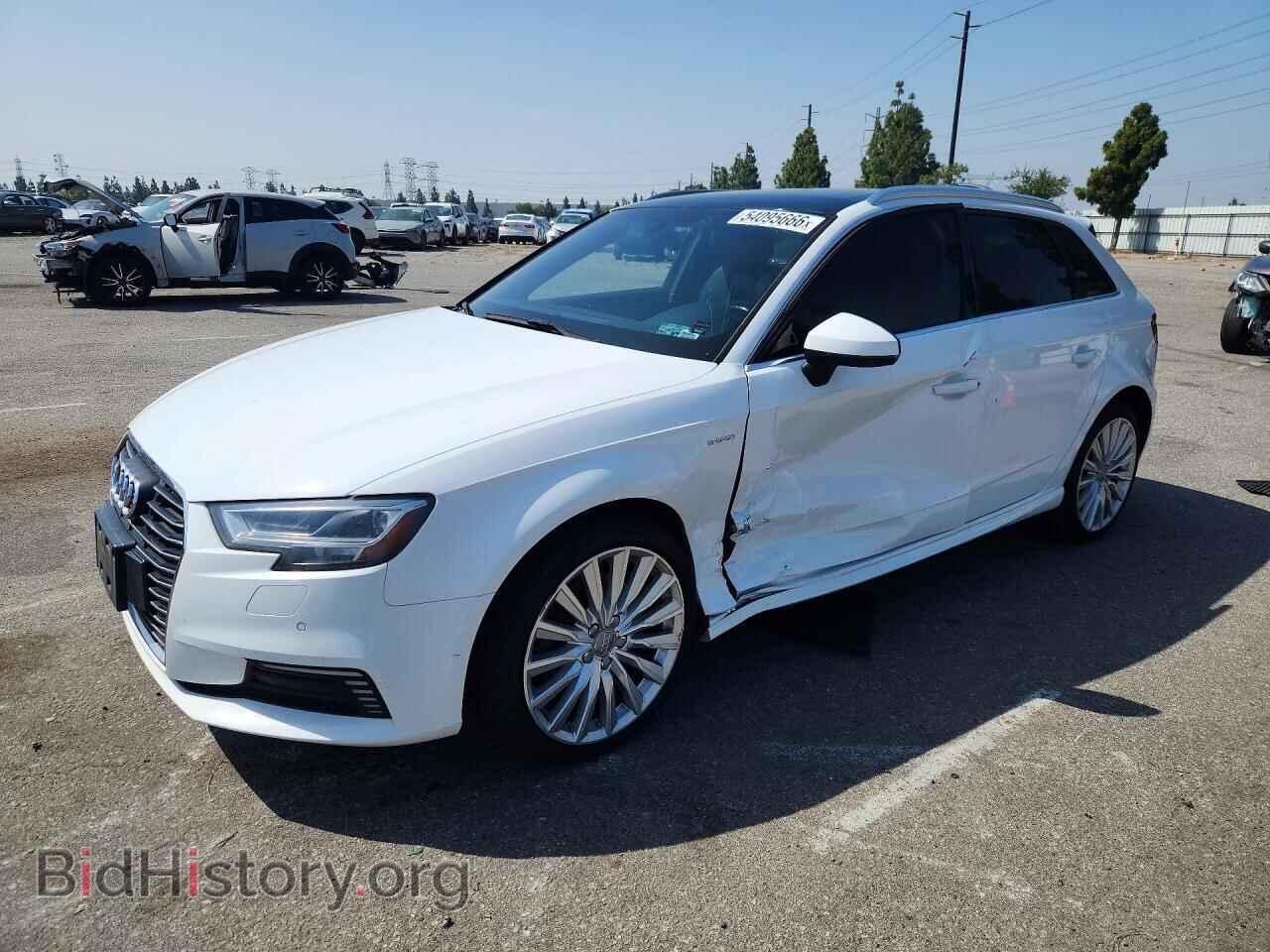 Photo WAUTPBFFXHA056045 - AUDI A3 2017