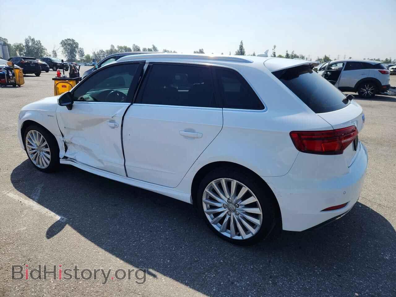 2017 AUDI A3 - VIN: WAUTPBFFXHA056045 - Фото 2