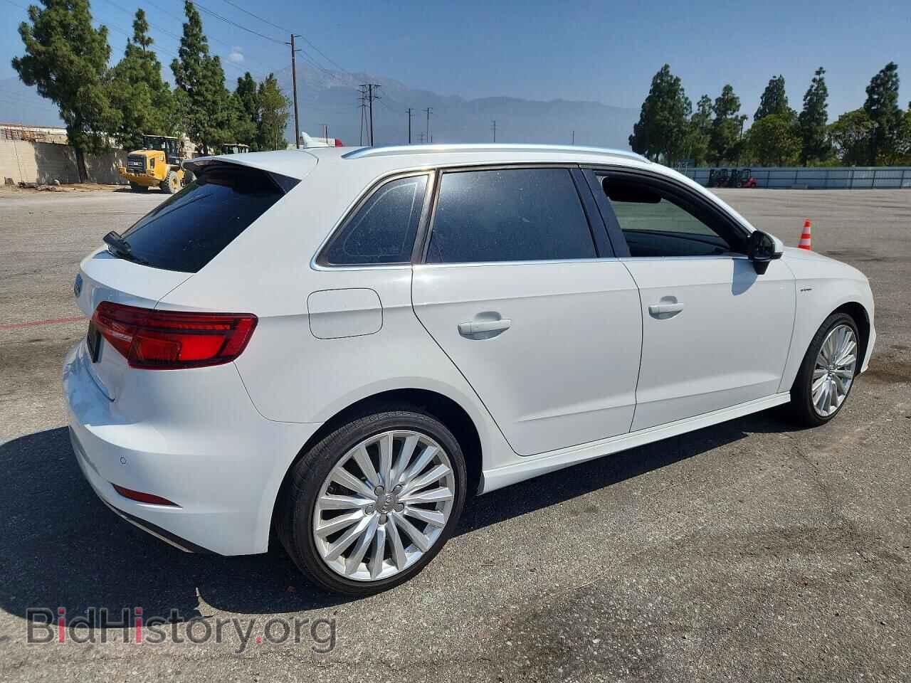 2017 AUDI A3 - VIN: WAUTPBFFXHA056045 - Фото 3