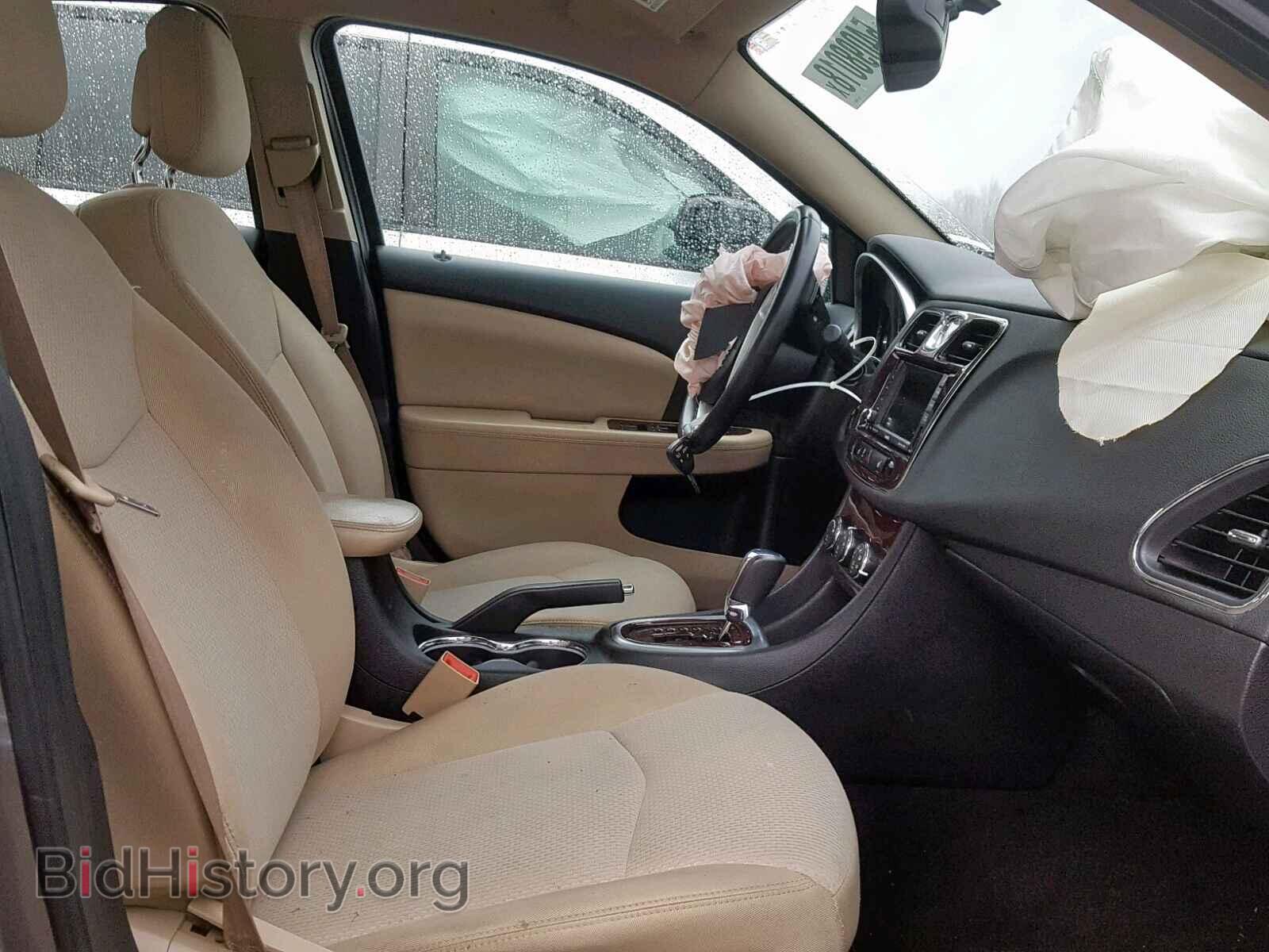 2011 CHRYSLER 200 - VIN: 1C3BC2FB6BN582443 - Photo 5