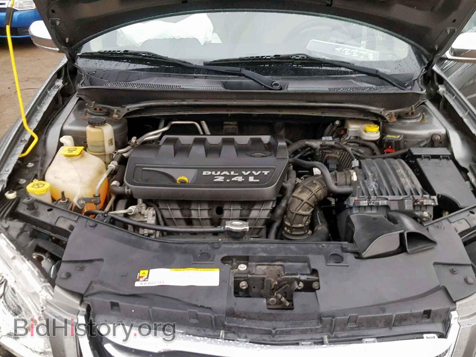 2011 CHRYSLER 200 - VIN: 1C3BC2FB6BN582443 - Photo 7