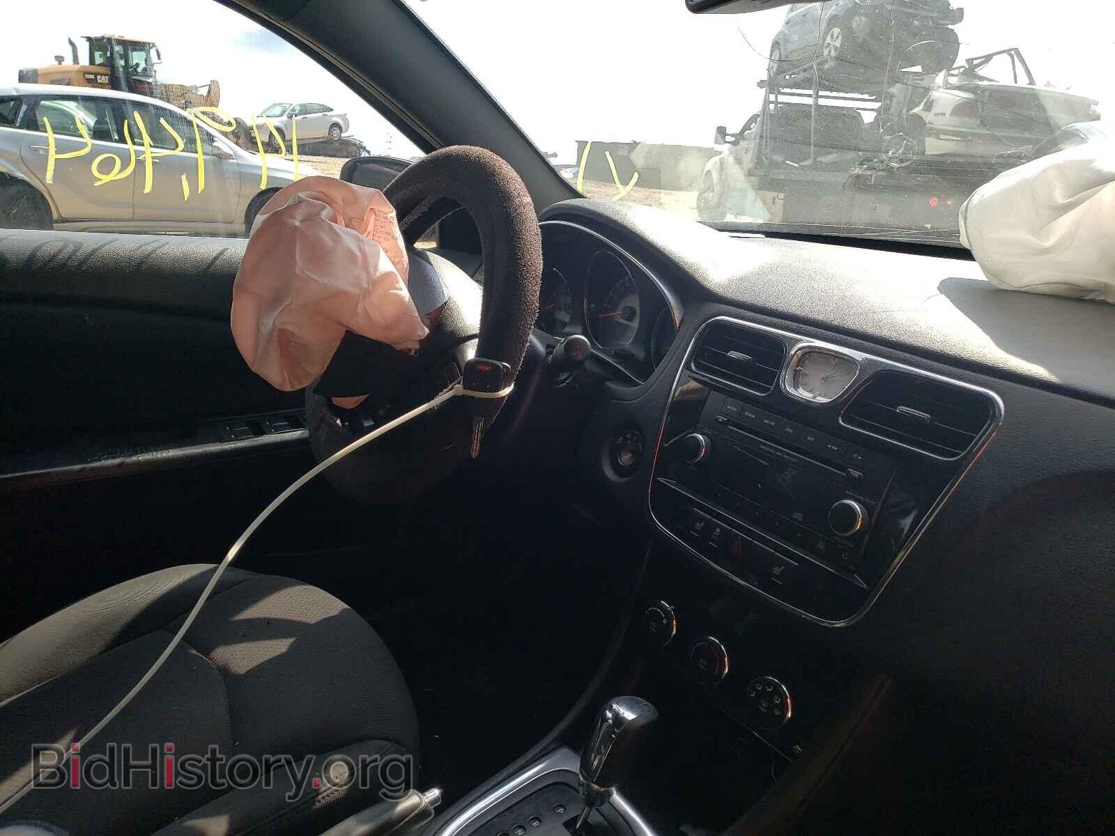2014 CHRYSLER 200 - VIN: 1C3CCBAG3EN152462 - Фото 9