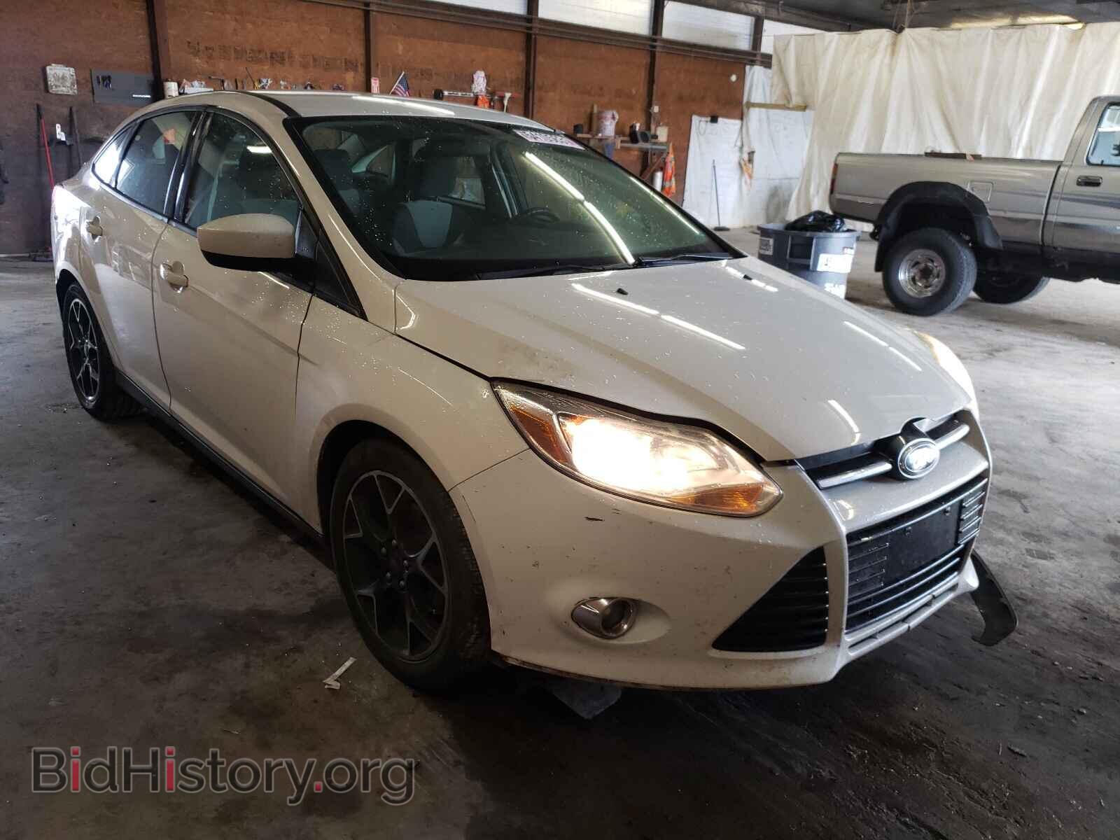 Photo 1FAHP3F27CL335421 - FORD FOCUS 2012