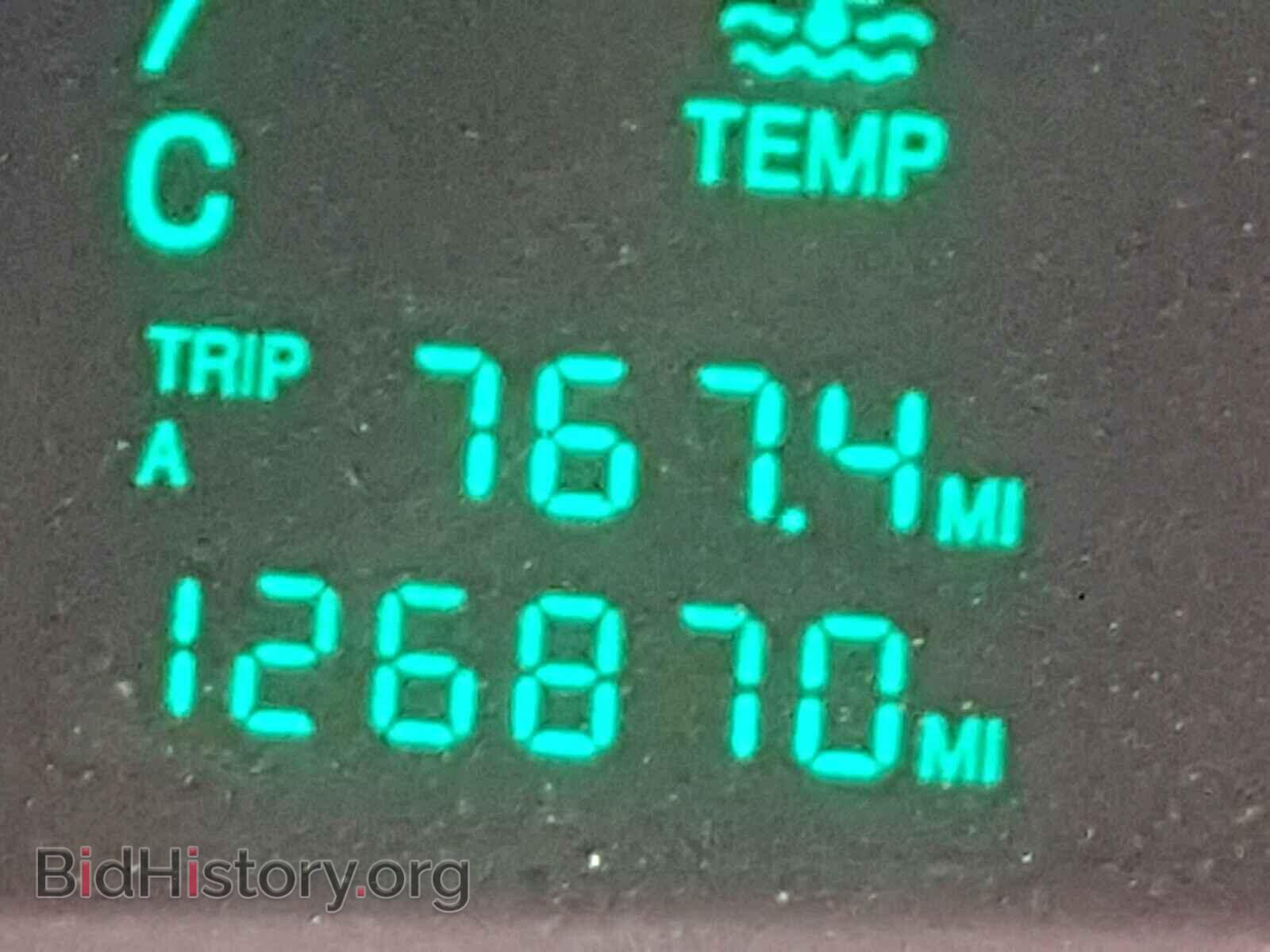 2002 CADILLAC DEVILLE - VIN: 1G6KD54Y02U139604 - Photo 8