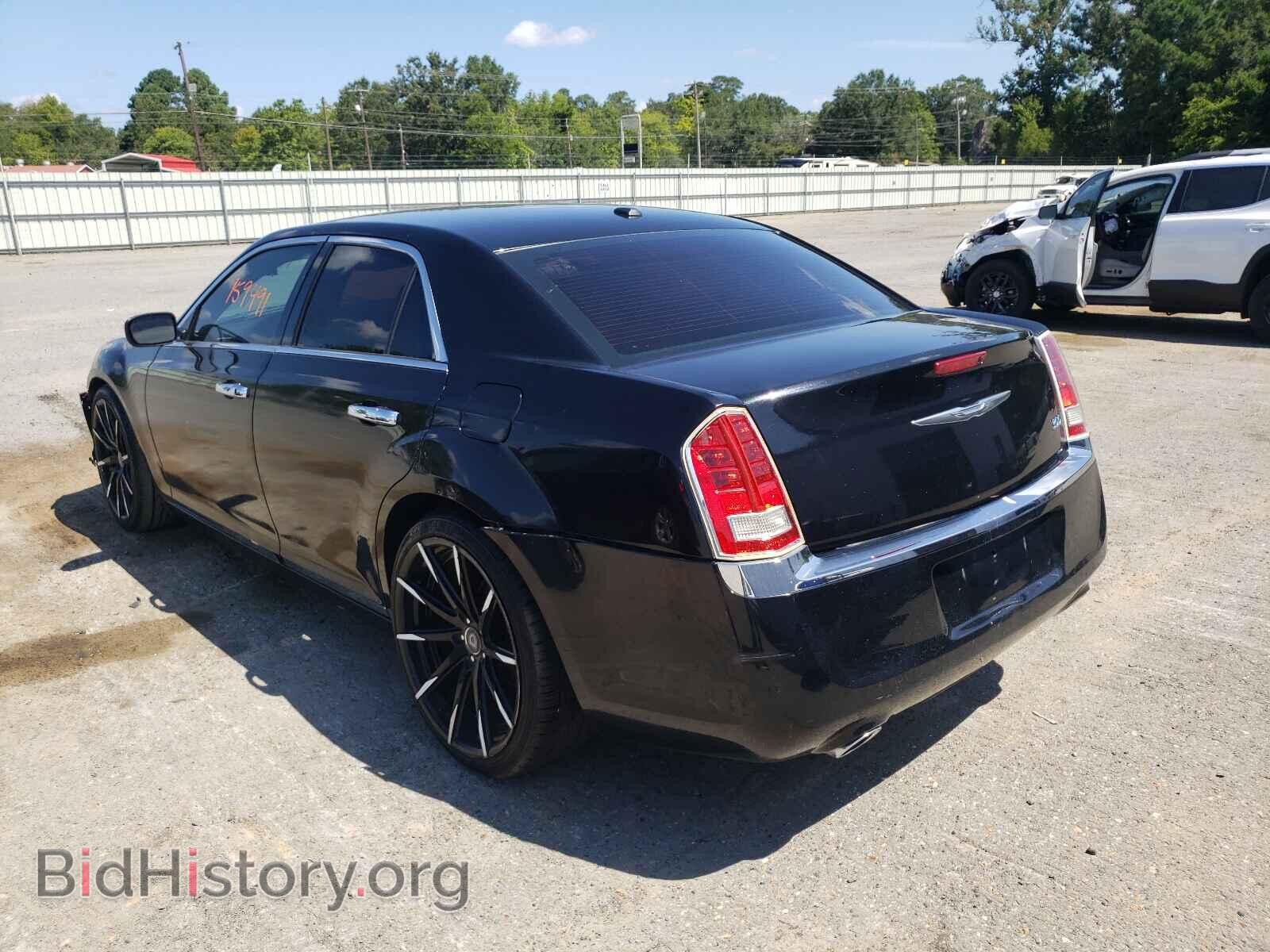 2013 CHRYSLER 300 - VIN: 2C3CCAAGXDH728355 - Фото 3