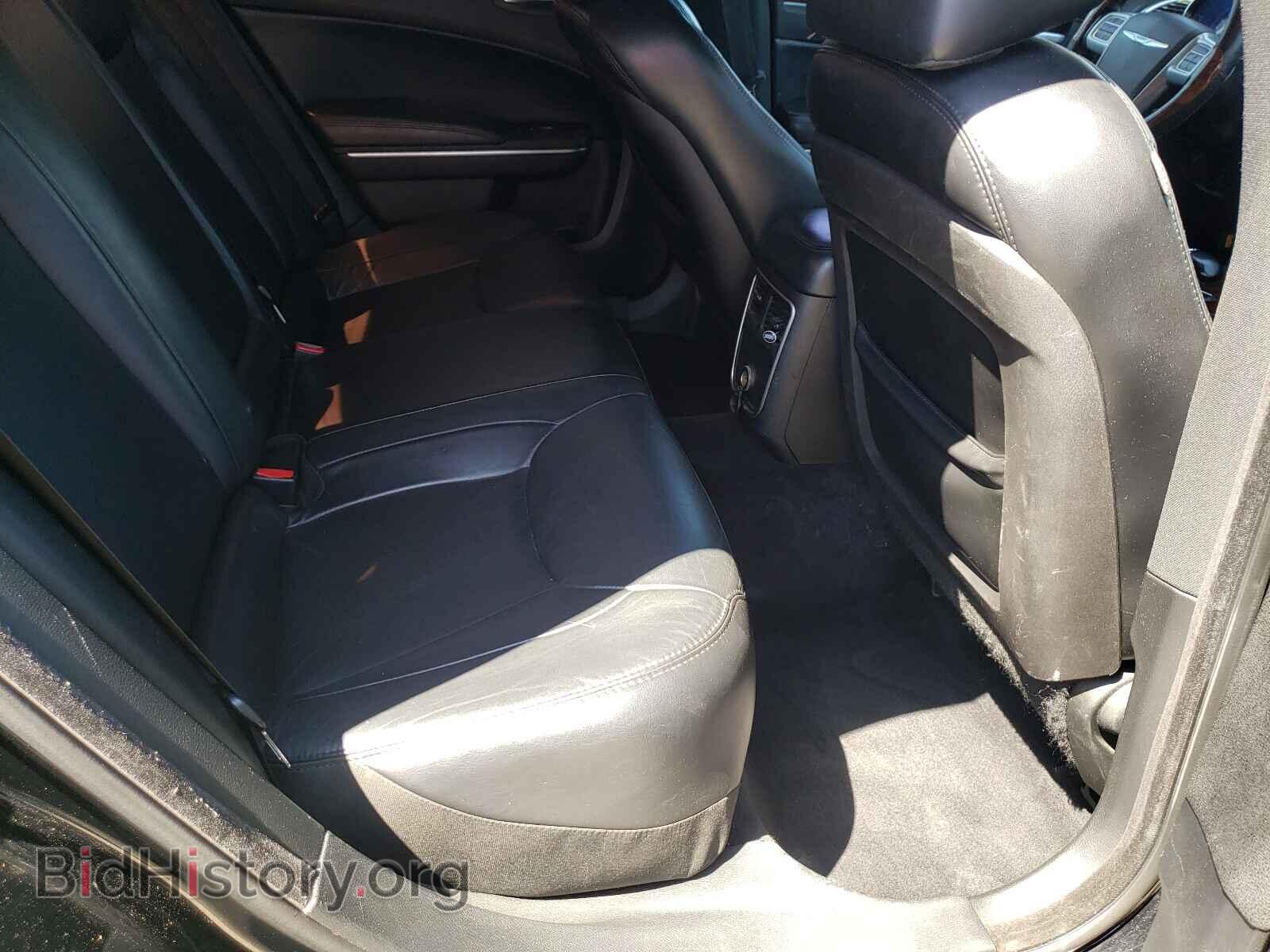 2013 CHRYSLER 300 - VIN: 2C3CCAAGXDH728355 - Фото 6