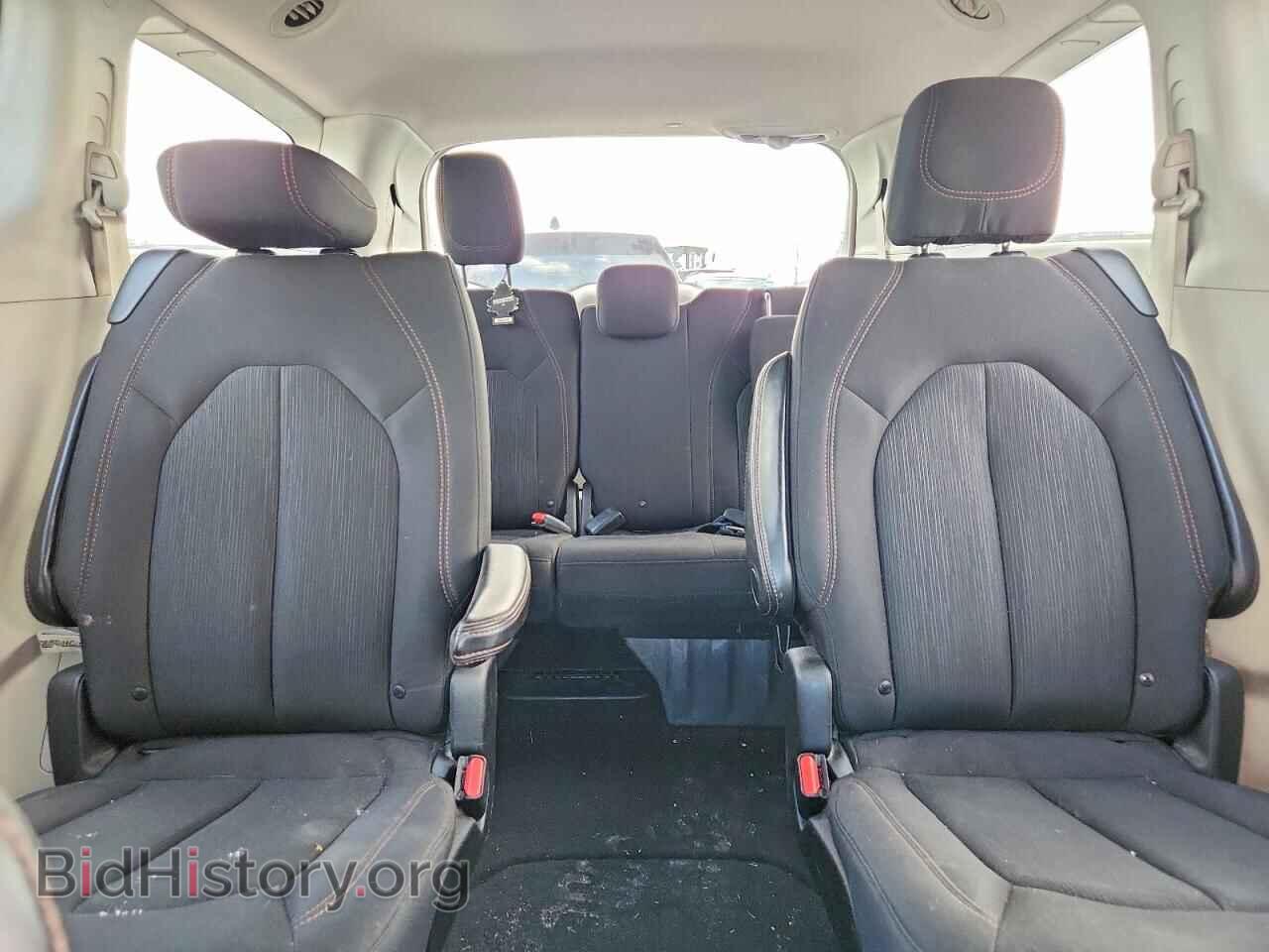 2018 CHRYSLER PACIFICA - VIN: 2C4RC1CGXJR226549 - Photo 10