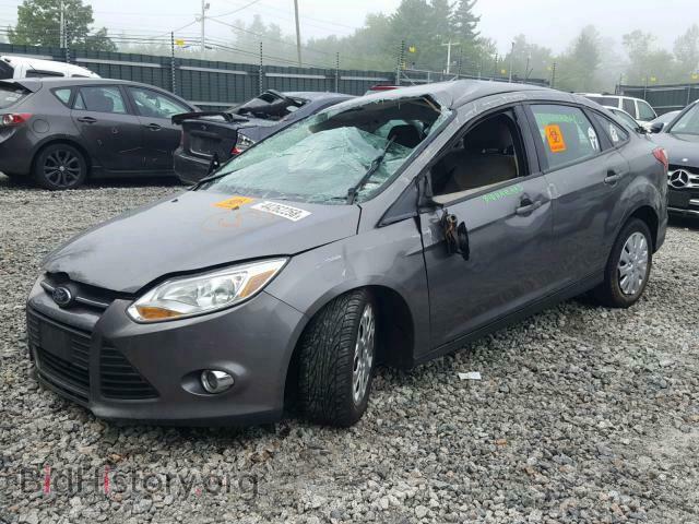 2012 FORD FOCUS - VIN: 1FAHP3F23CL470119 - Photo 2